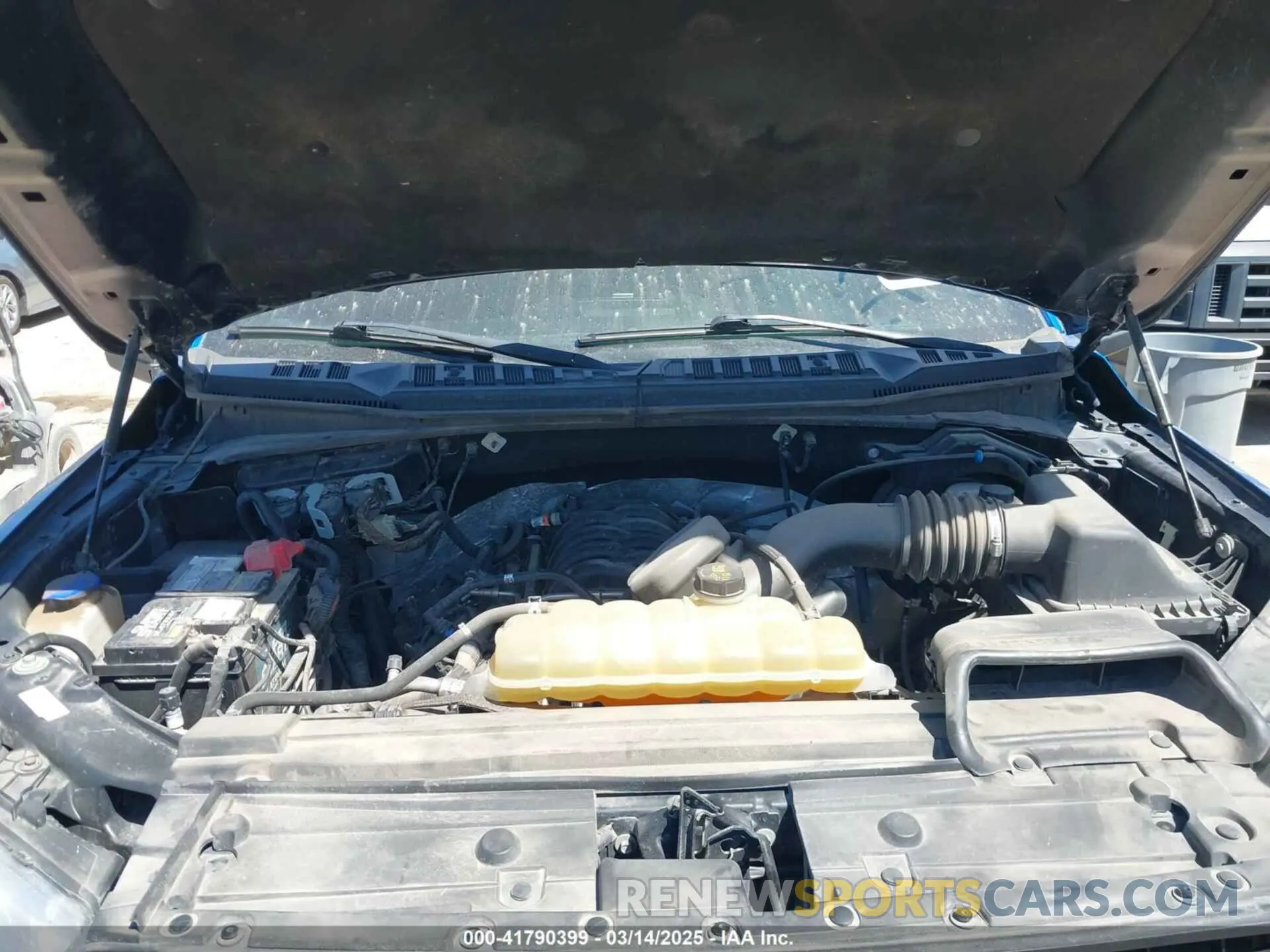 10 Photograph of a damaged car 1FTEW1E50KFB03370 FORD F-150 2019