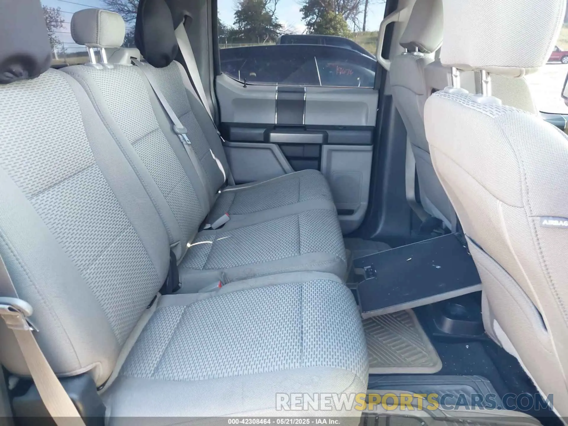 8 Photograph of a damaged car 1FTEW1E50KKC44012 FORD F-150 2019