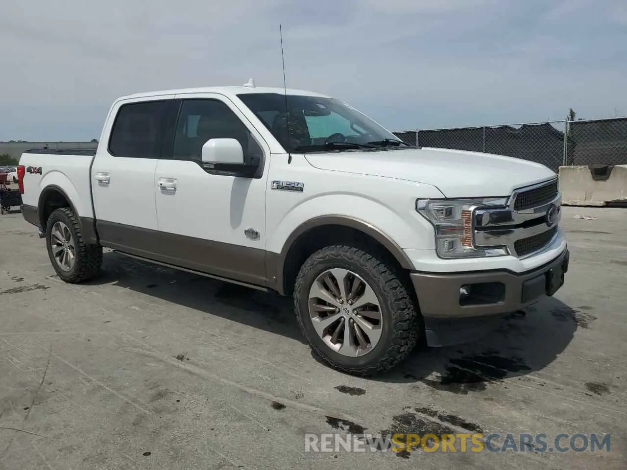 4 Фотография поврежденного автомобиля 1FTEW1E51KFB58751 FORD F-150 2019