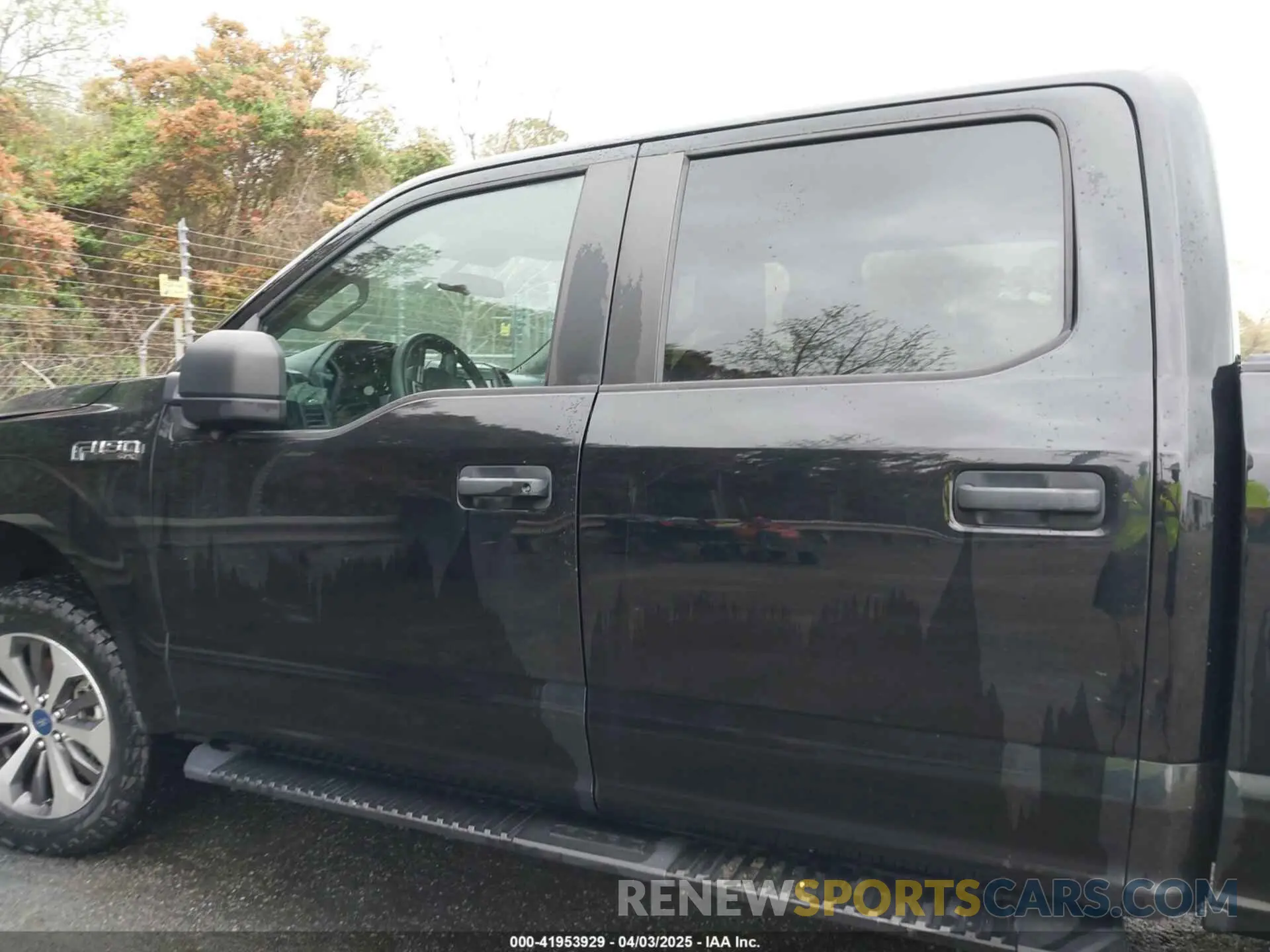 13 Фотография поврежденного автомобиля 1FTEW1E51KFD16036 FORD F-150 2019