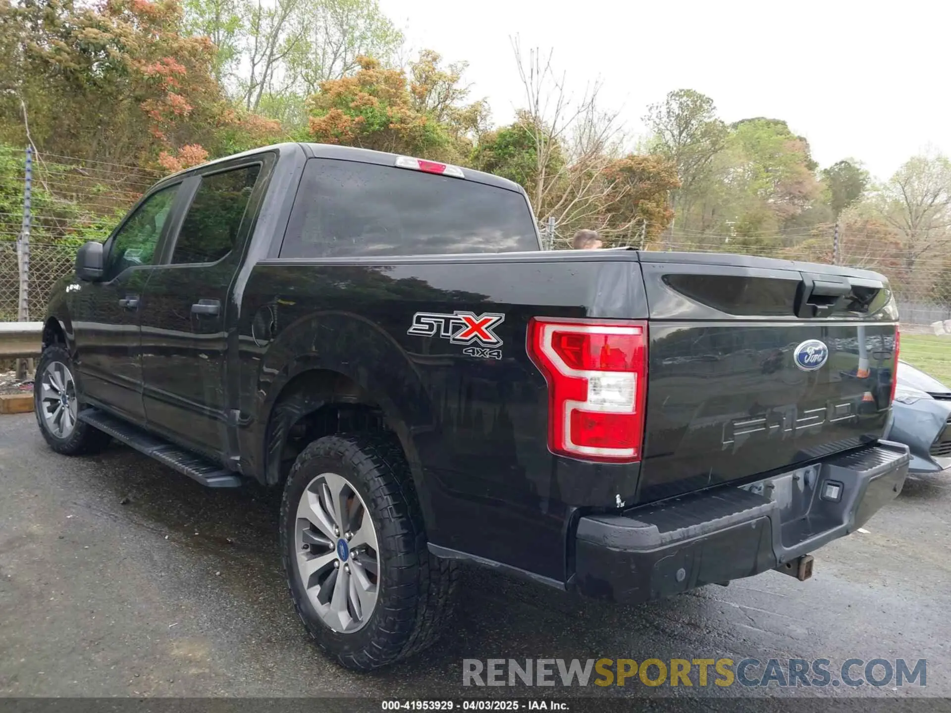 3 Фотография поврежденного автомобиля 1FTEW1E51KFD16036 FORD F-150 2019