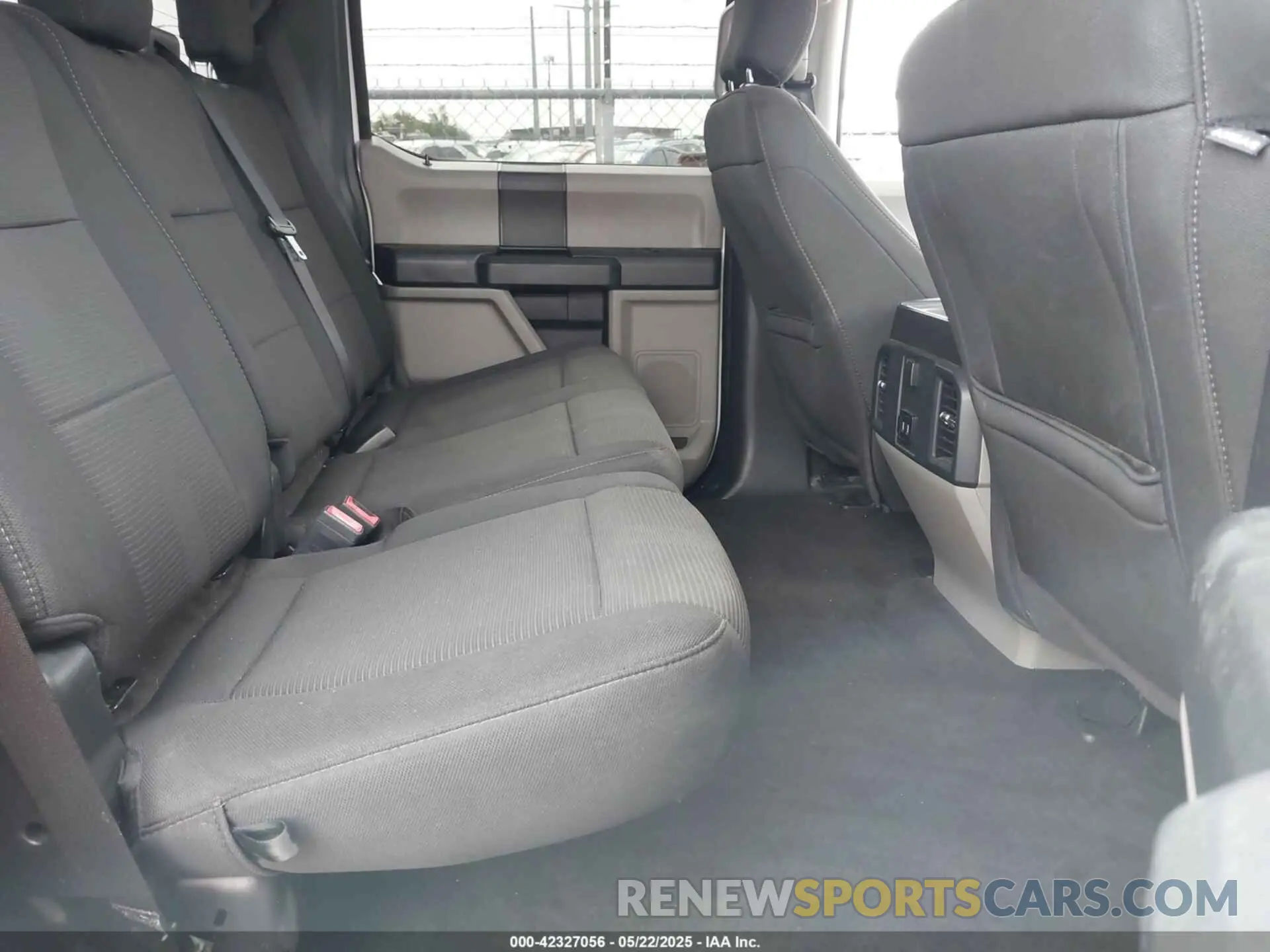 8 Фотография поврежденного автомобиля 1FTEW1E51KKF31908 FORD F-150 2019