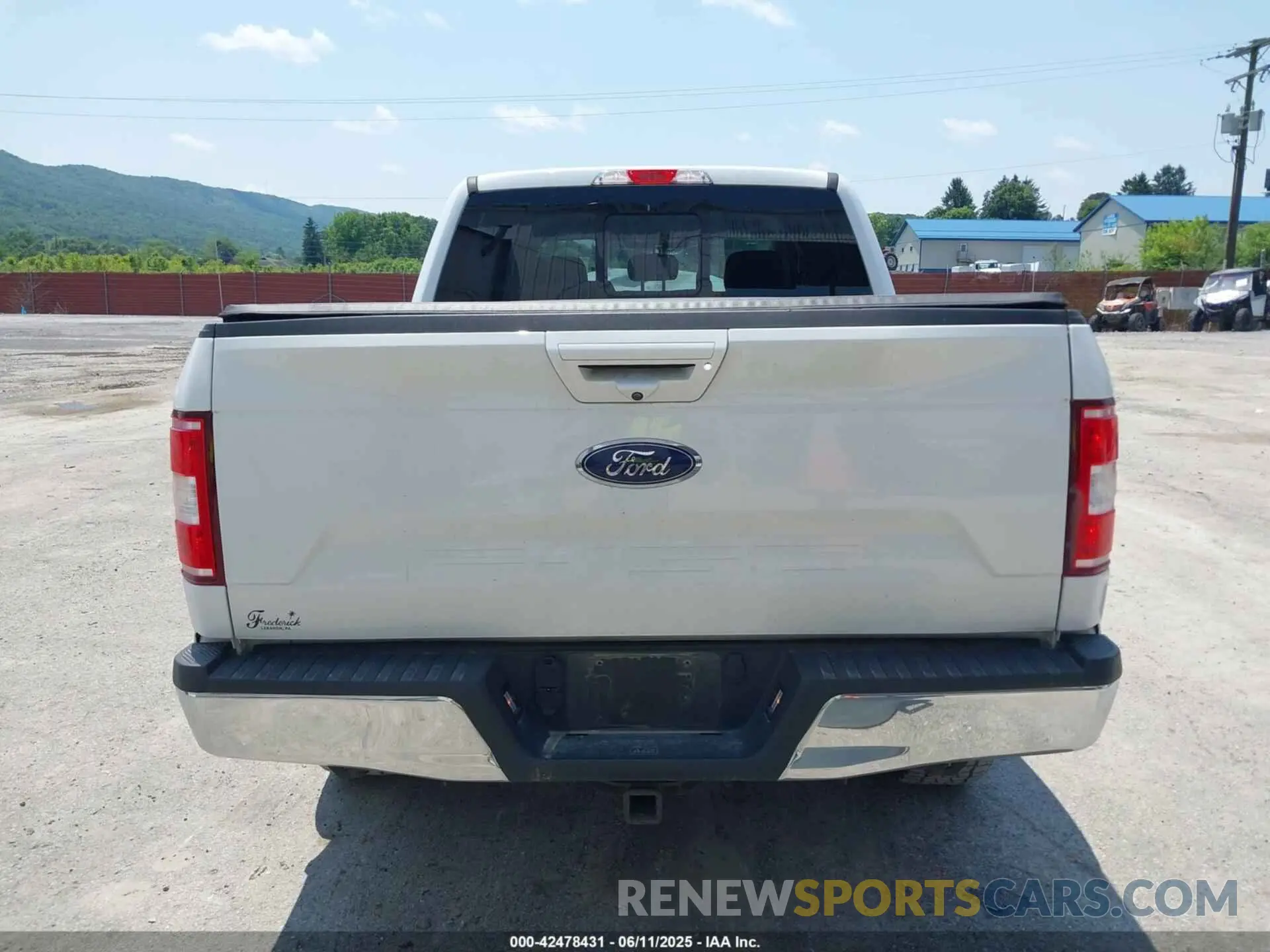 17 Photograph of a damaged car 1FTEW1E52KFB49573 FORD F-150 2019