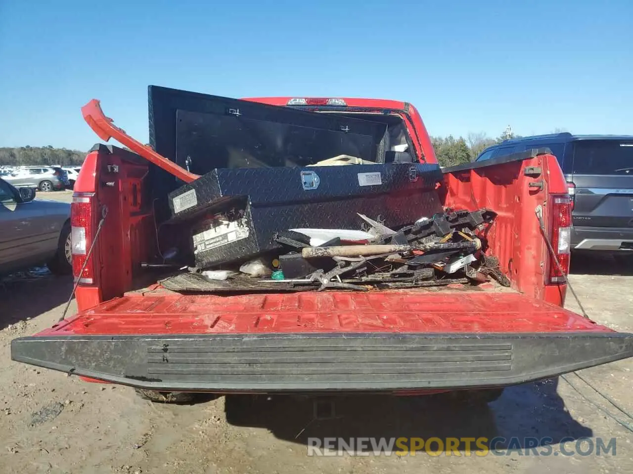 6 Фотография поврежденного автомобиля 1FTEW1E52KFD16515 FORD F-150 2019