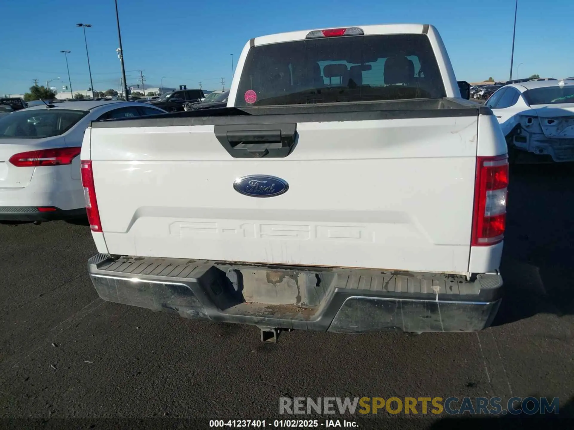 17 Photograph of a damaged car 1FTEW1E52KKD51384 FORD F-150 2019