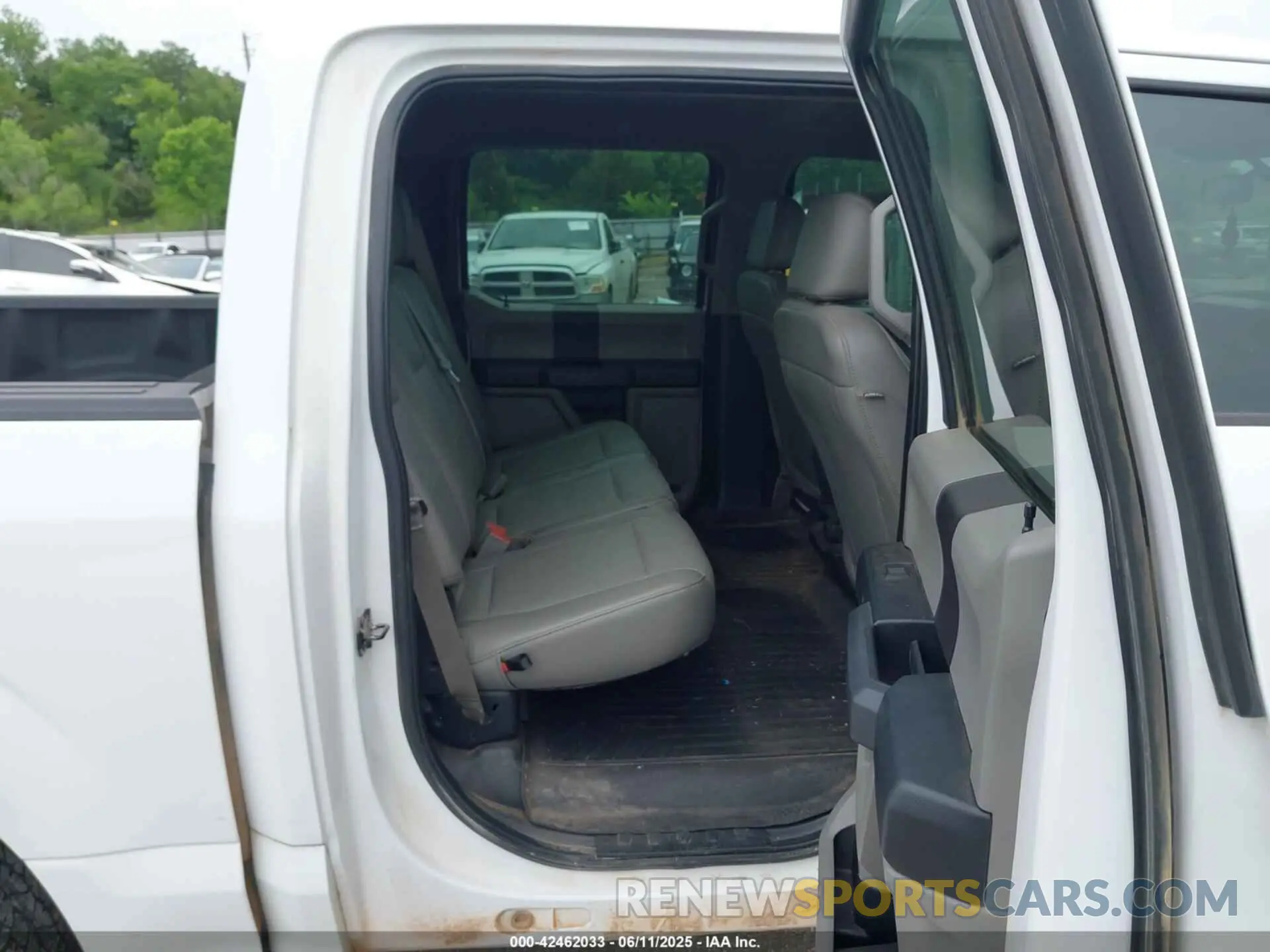 8 Photograph of a damaged car 1FTEW1E52KKD63597 FORD F-150 2019