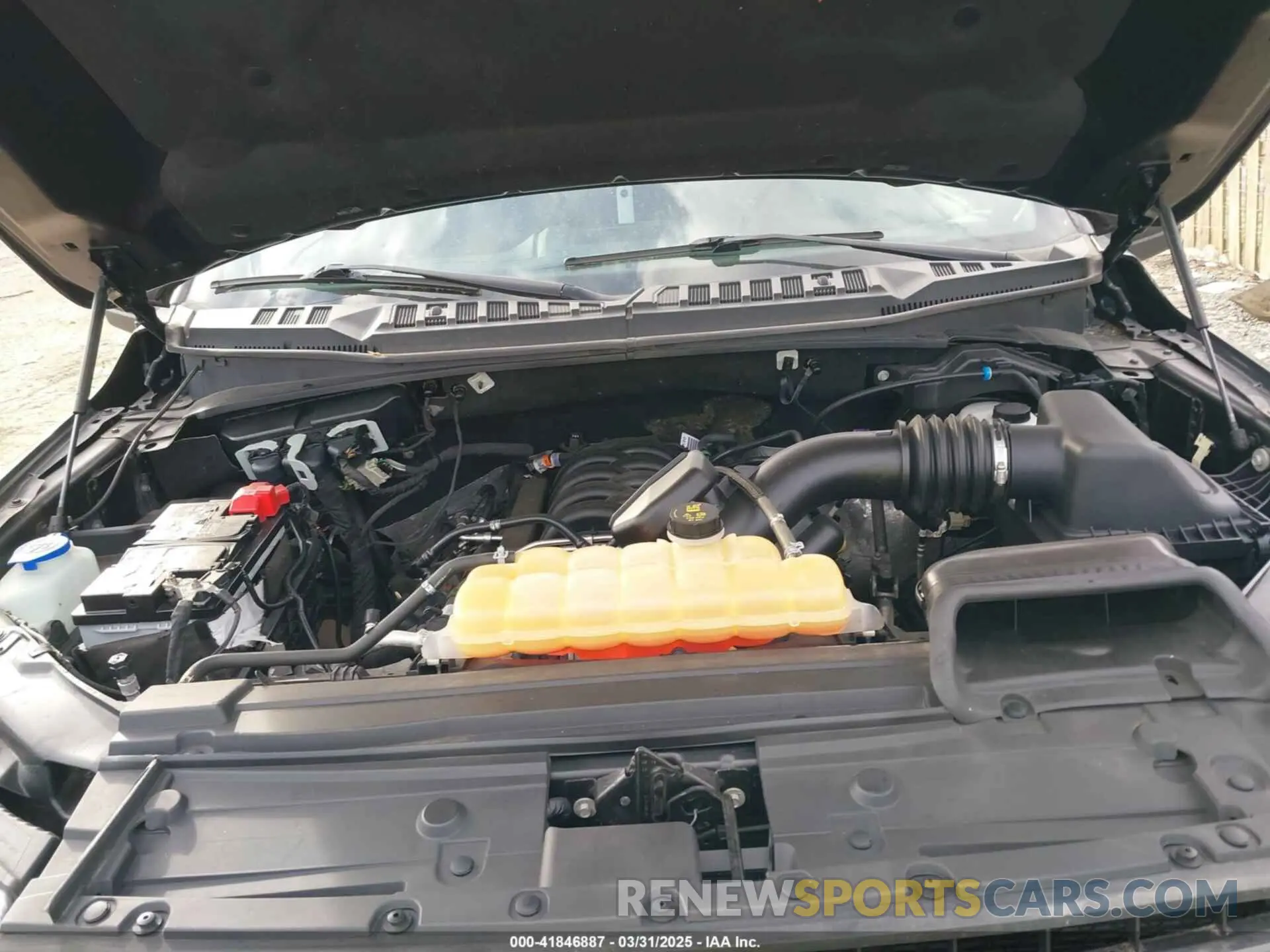 10 Photograph of a damaged car 1FTEW1E53KFA20399 FORD F-150 2019