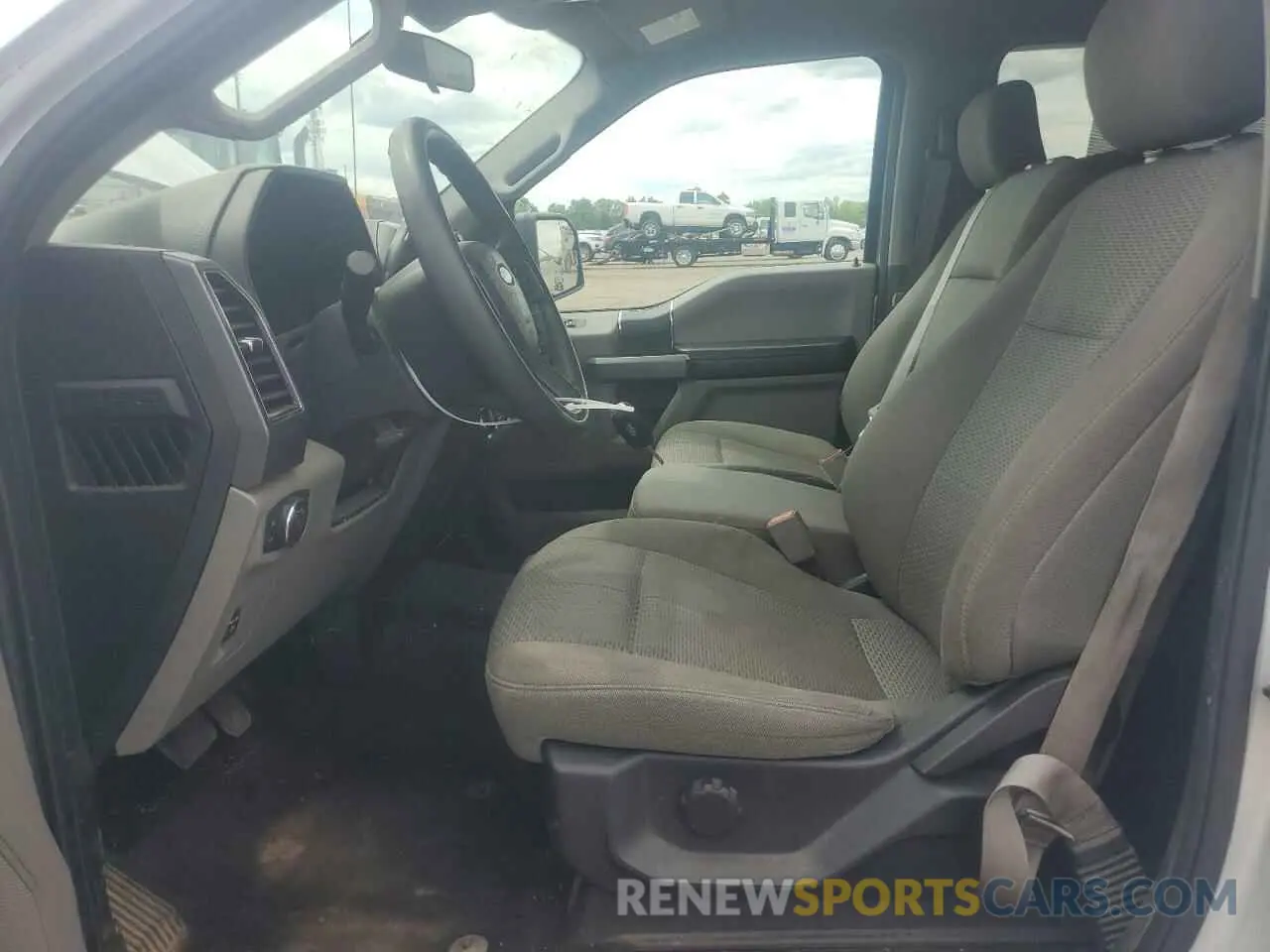 7 Photograph of a damaged car 1FTEW1E53KKC37717 FORD F-150 2019