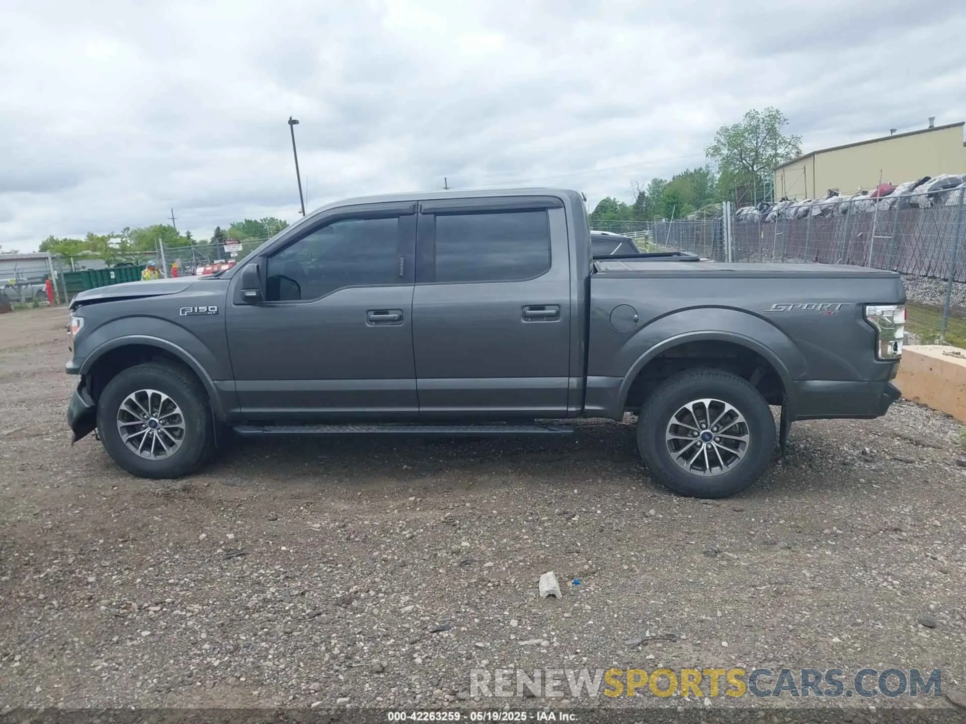 14 Photograph of a damaged car 1FTEW1E54KFD52495 FORD F-150 2019