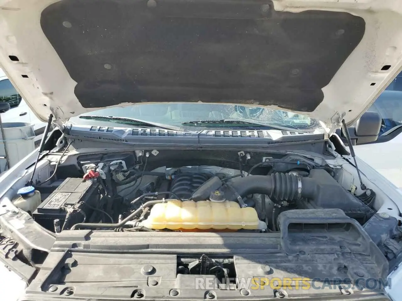 11 Фотография поврежденного автомобиля 1FTEW1E55KFB19015 FORD F-150 2019