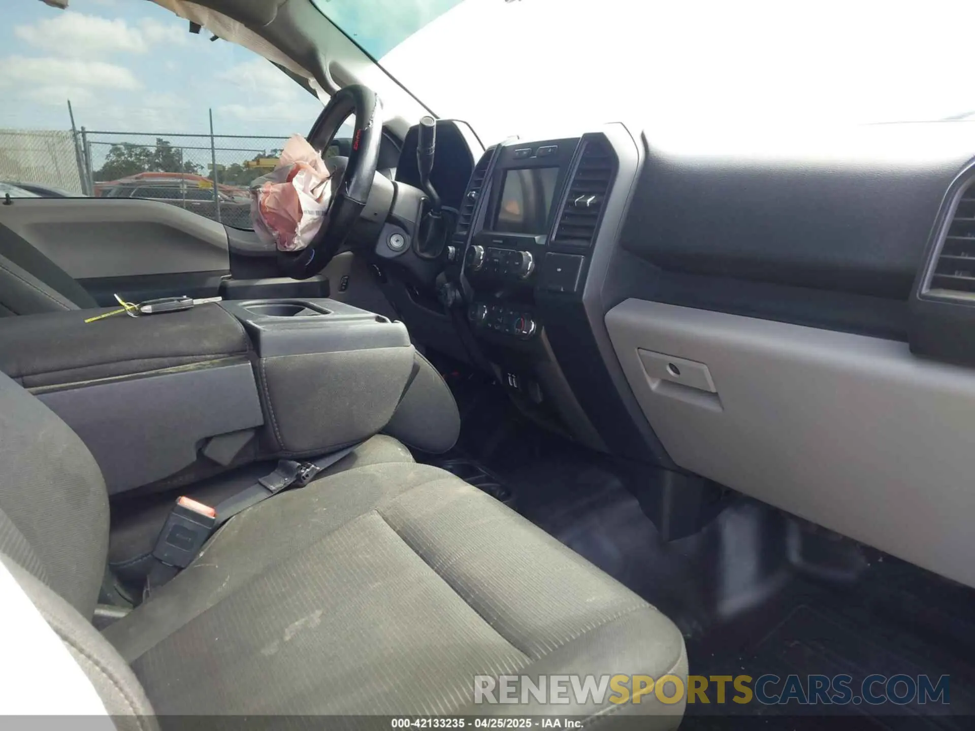 5 Photograph of a damaged car 1FTEW1E55KKC58276 FORD F-150 2019