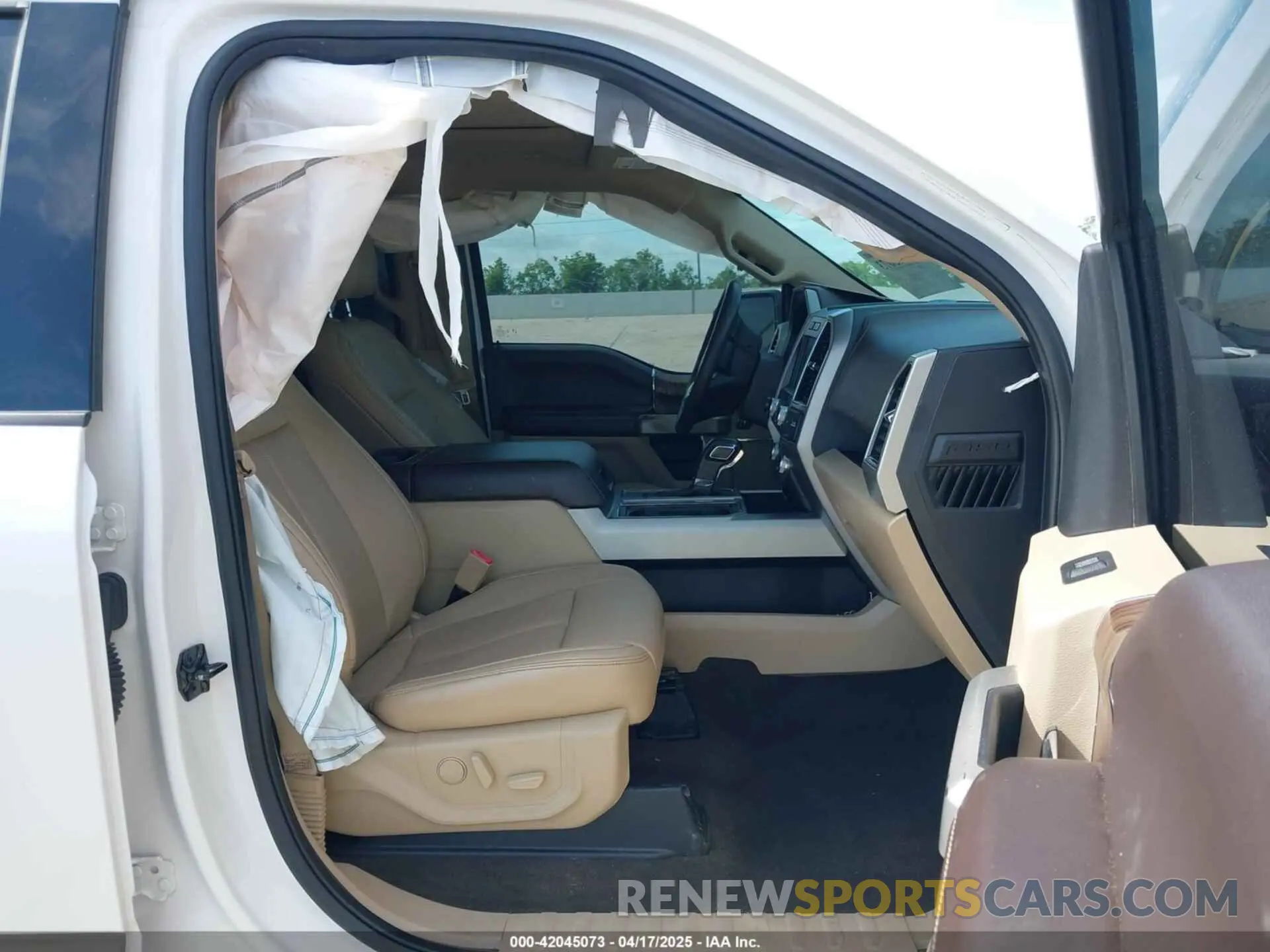 5 Фотография поврежденного автомобиля 1FTEW1E55KKE88920 FORD F-150 2019