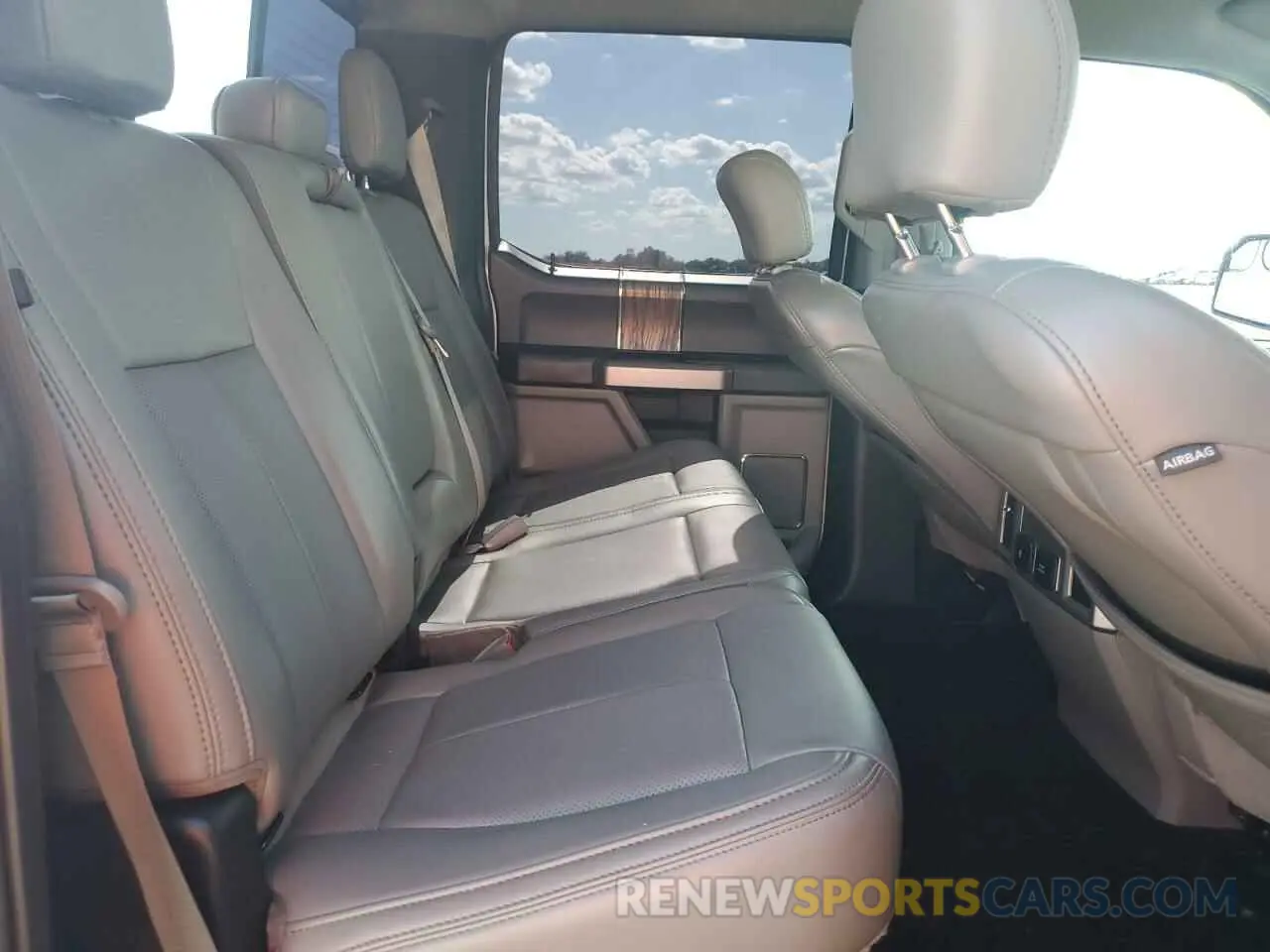 10 Фотография поврежденного автомобиля 1FTEW1E56KFA28285 FORD F-150 2019