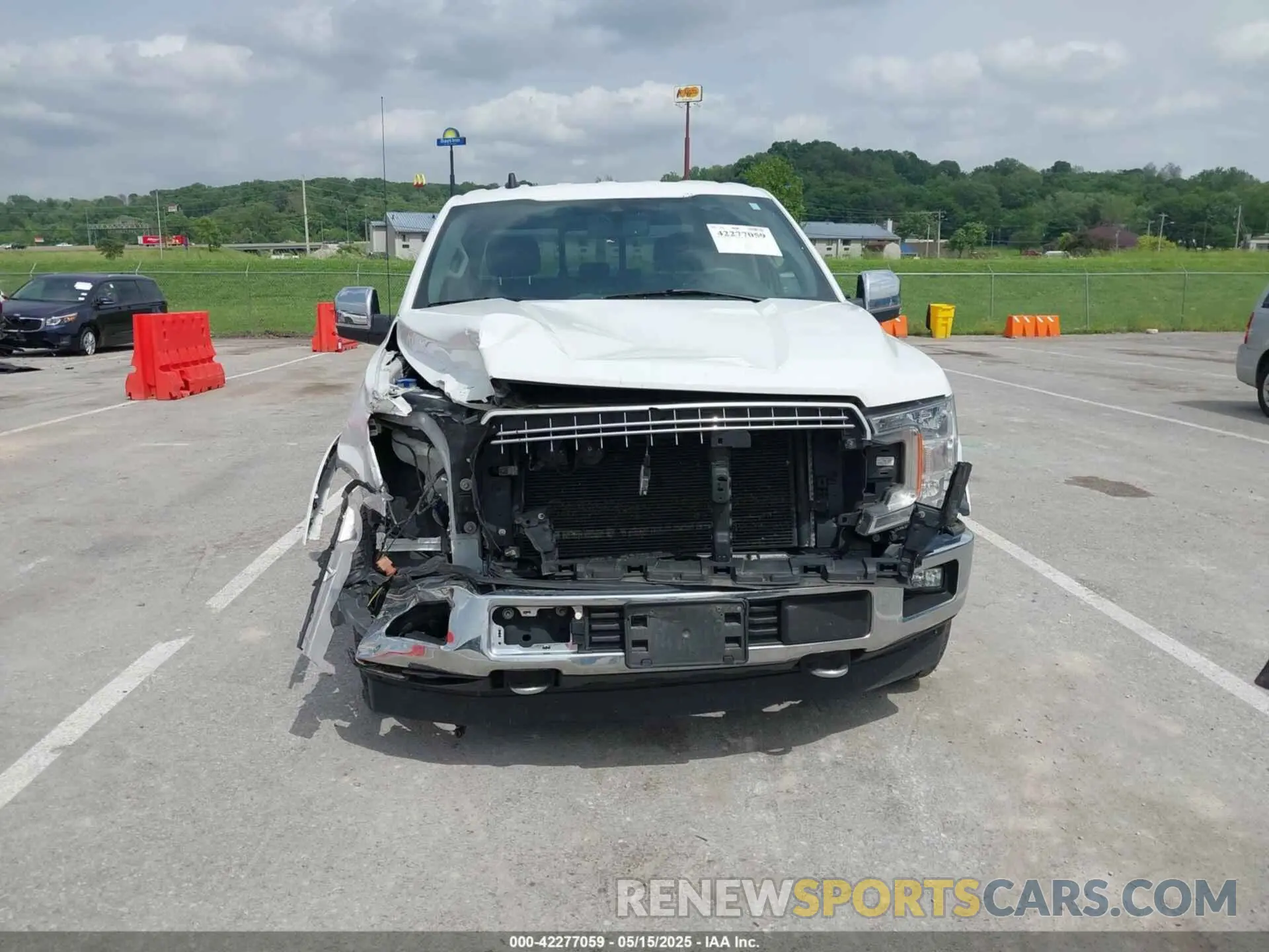 13 Фотография поврежденного автомобиля 1FTEW1E57KFA55172 FORD F-150 2019
