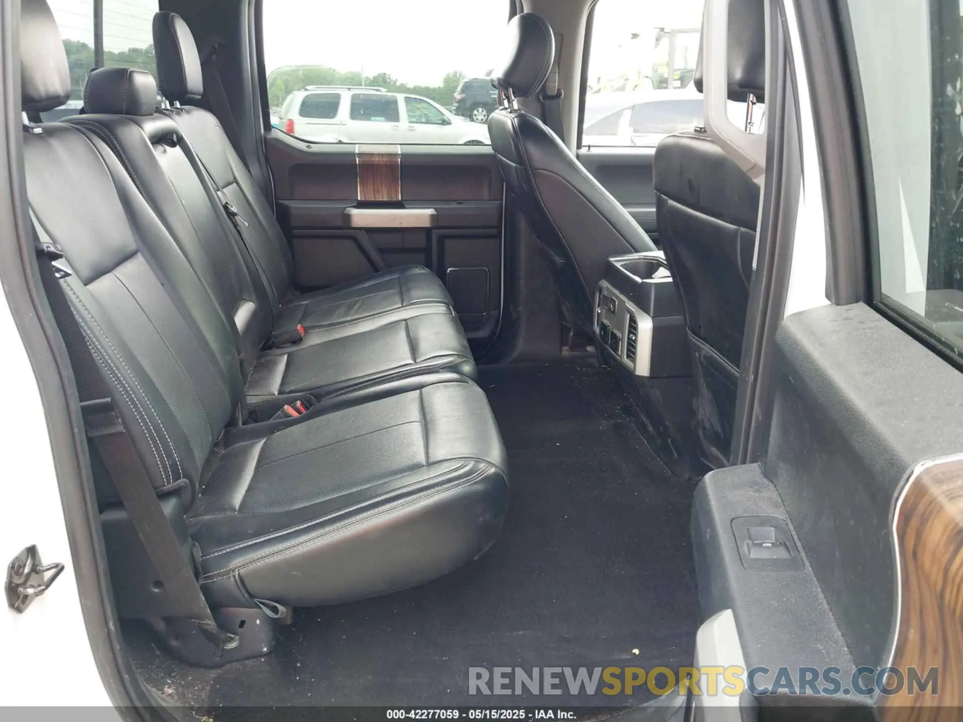 8 Фотография поврежденного автомобиля 1FTEW1E57KFA55172 FORD F-150 2019