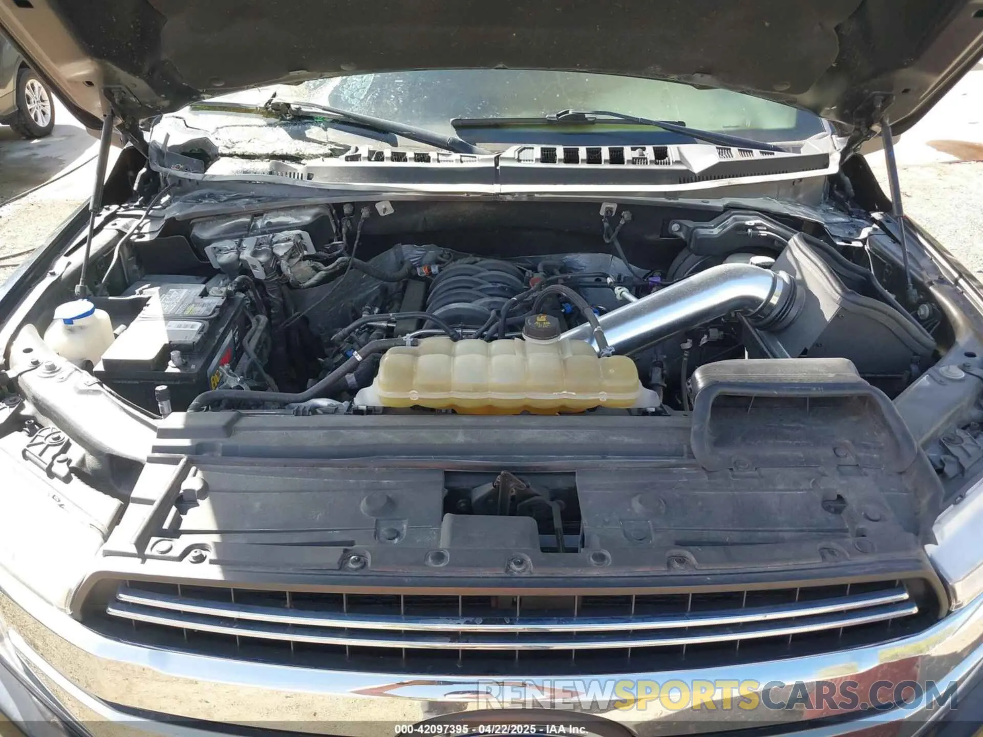 10 Photograph of a damaged car 1FTEW1E57KFB26841 FORD F-150 2019