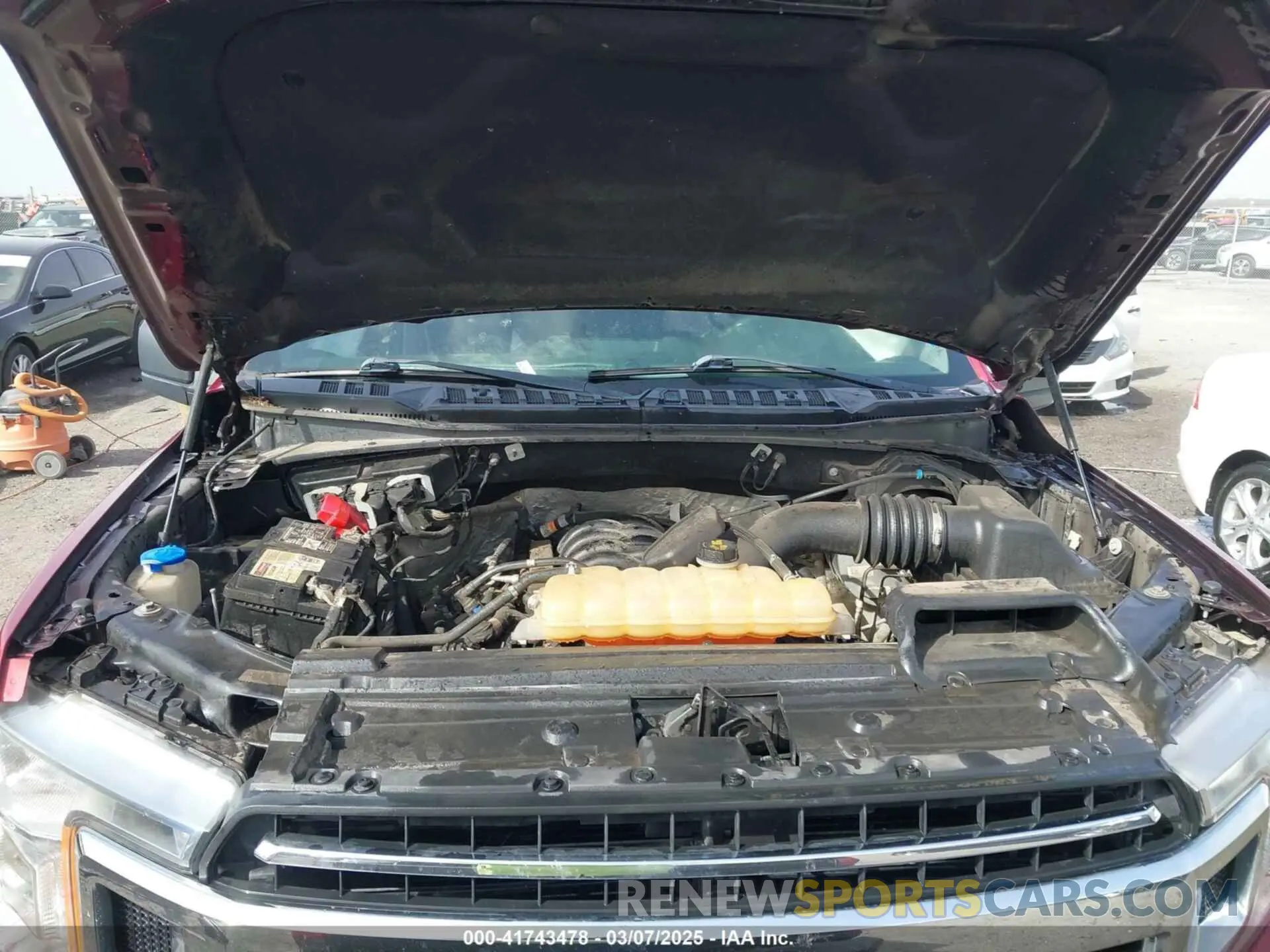 10 Photograph of a damaged car 1FTEW1E57KKC27711 FORD F-150 2019