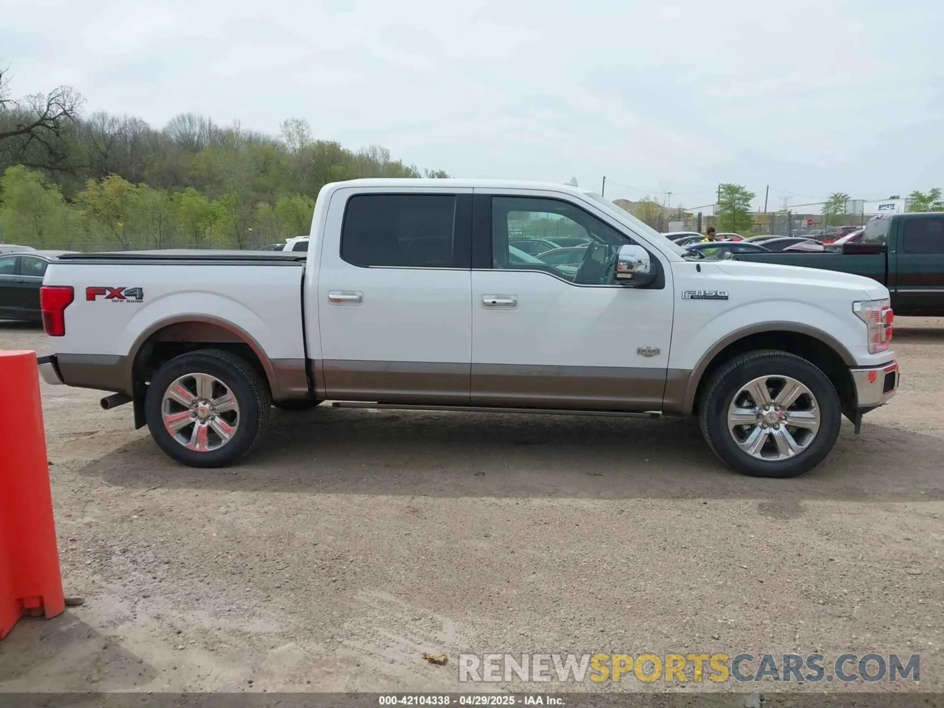 13 Фотография поврежденного автомобиля 1FTEW1E58KFA39806 FORD F-150 2019