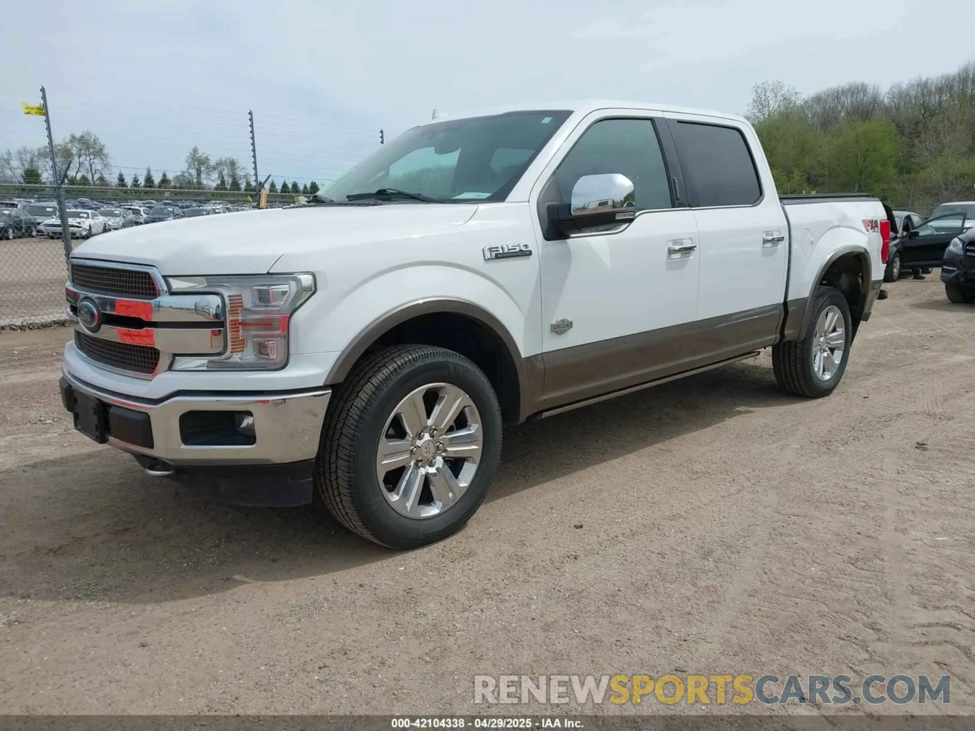 2 Фотография поврежденного автомобиля 1FTEW1E58KFA39806 FORD F-150 2019