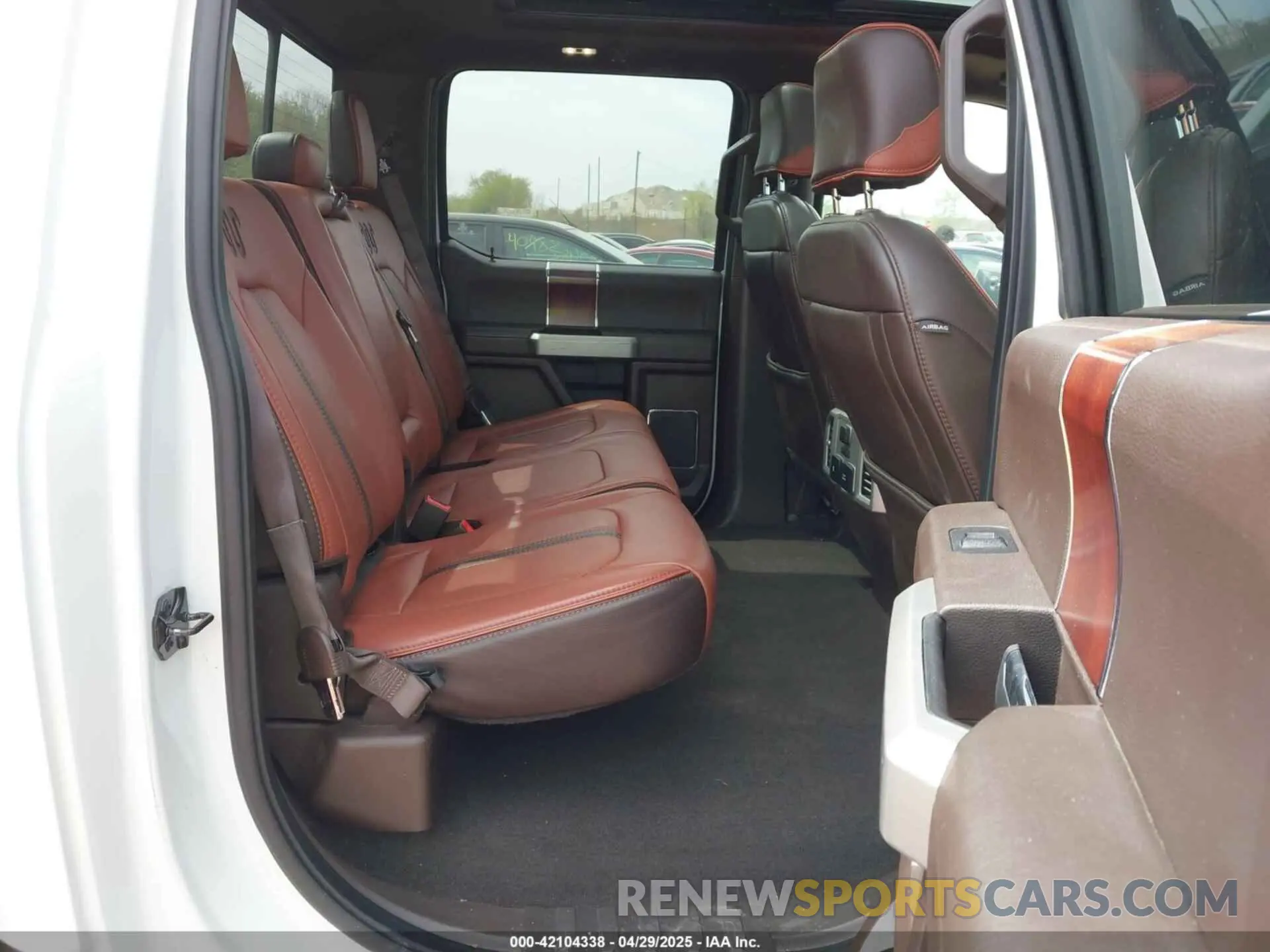 8 Фотография поврежденного автомобиля 1FTEW1E58KFA39806 FORD F-150 2019