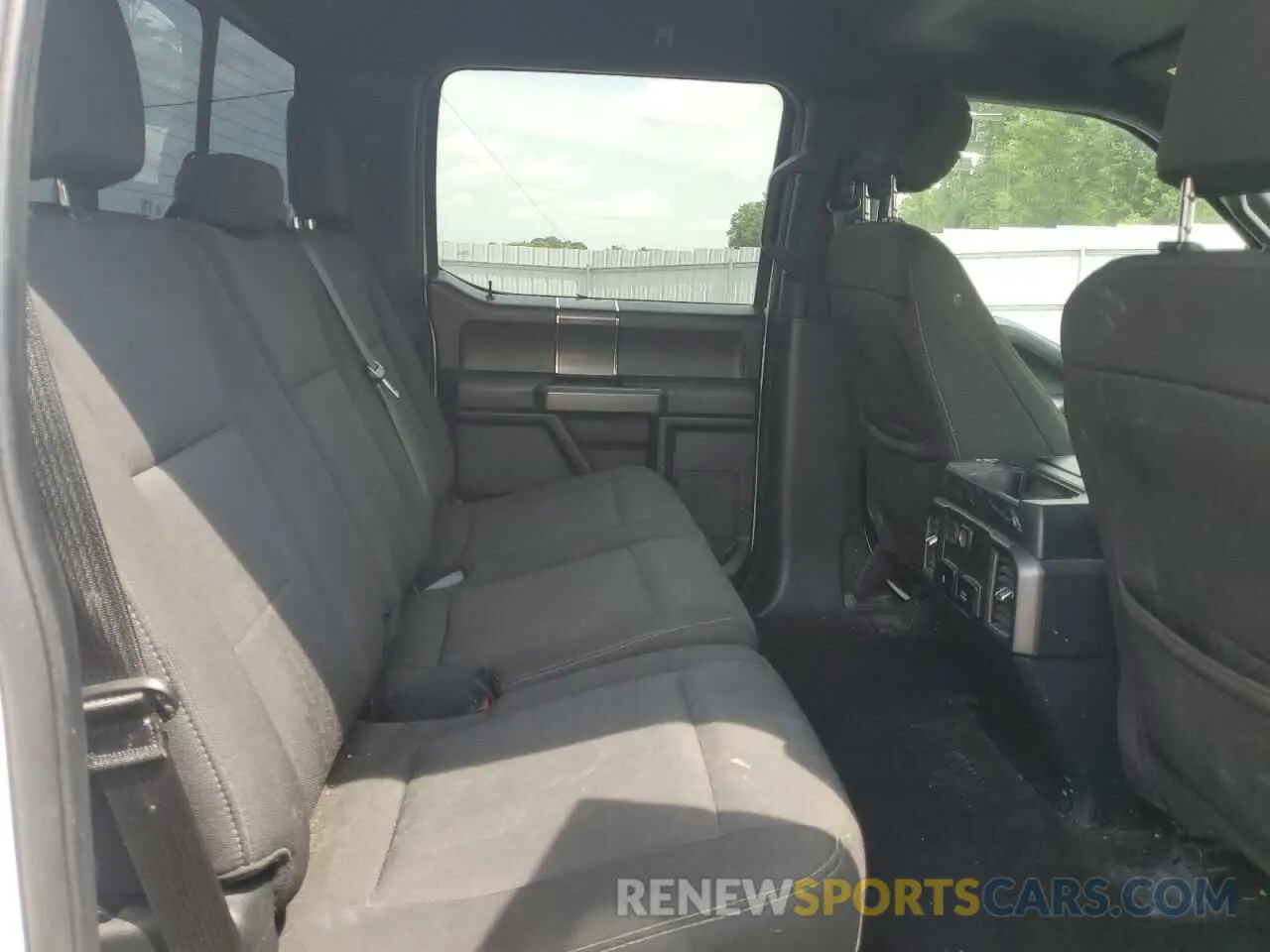 10 Фотография поврежденного автомобиля 1FTEW1E58KFA50756 FORD F-150 2019