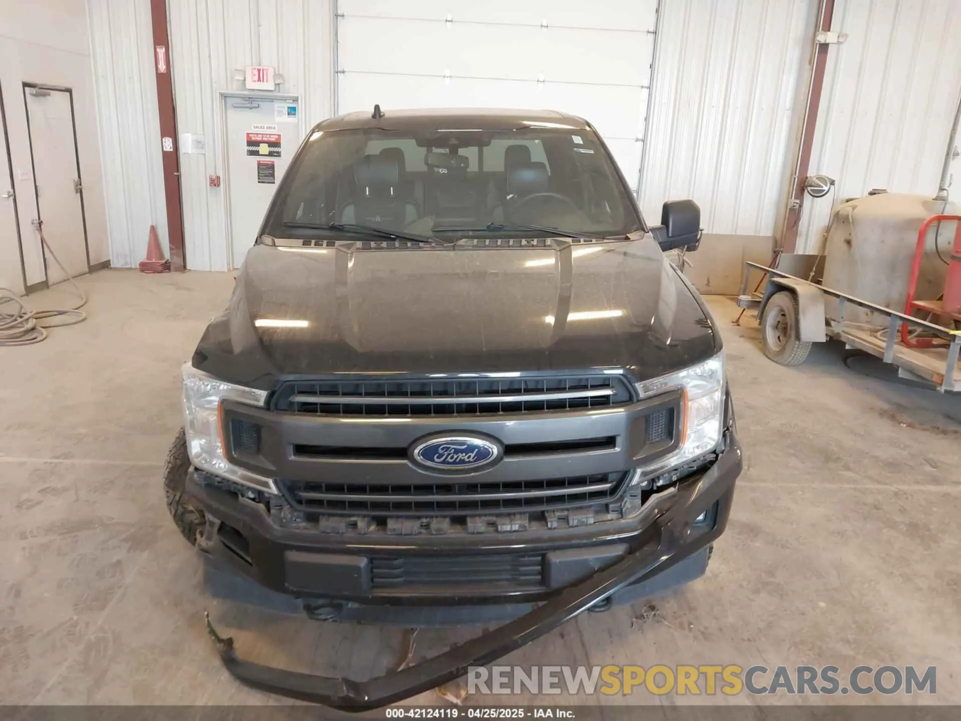 12 Фотография поврежденного автомобиля 1FTEW1E58KFB35760 FORD F-150 2019
