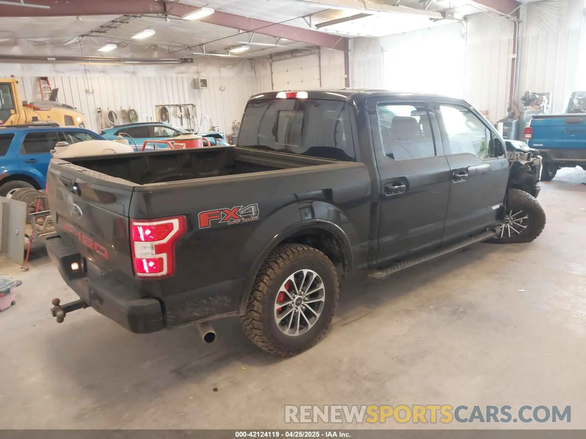 4 Фотография поврежденного автомобиля 1FTEW1E58KFB35760 FORD F-150 2019