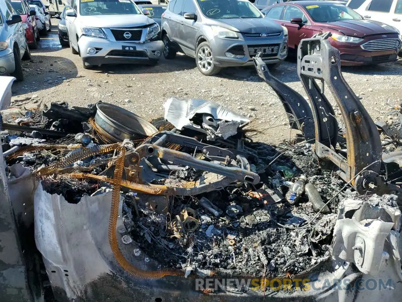 11 Photograph of a damaged car 1FTEW1E58KFB58696 FORD F-150 2019