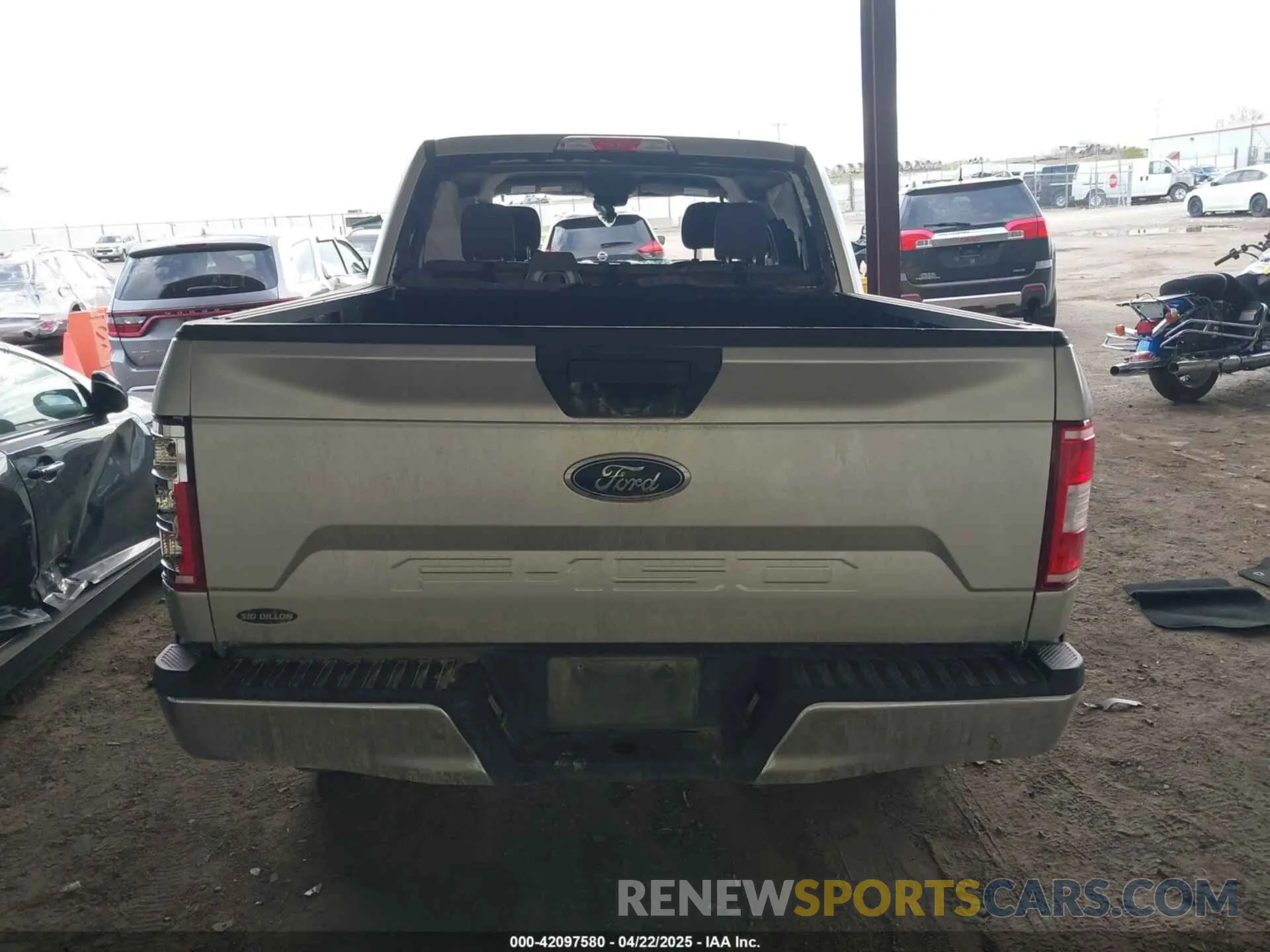 16 Photograph of a damaged car 1FTEW1E59KFA67064 FORD F-150 2019