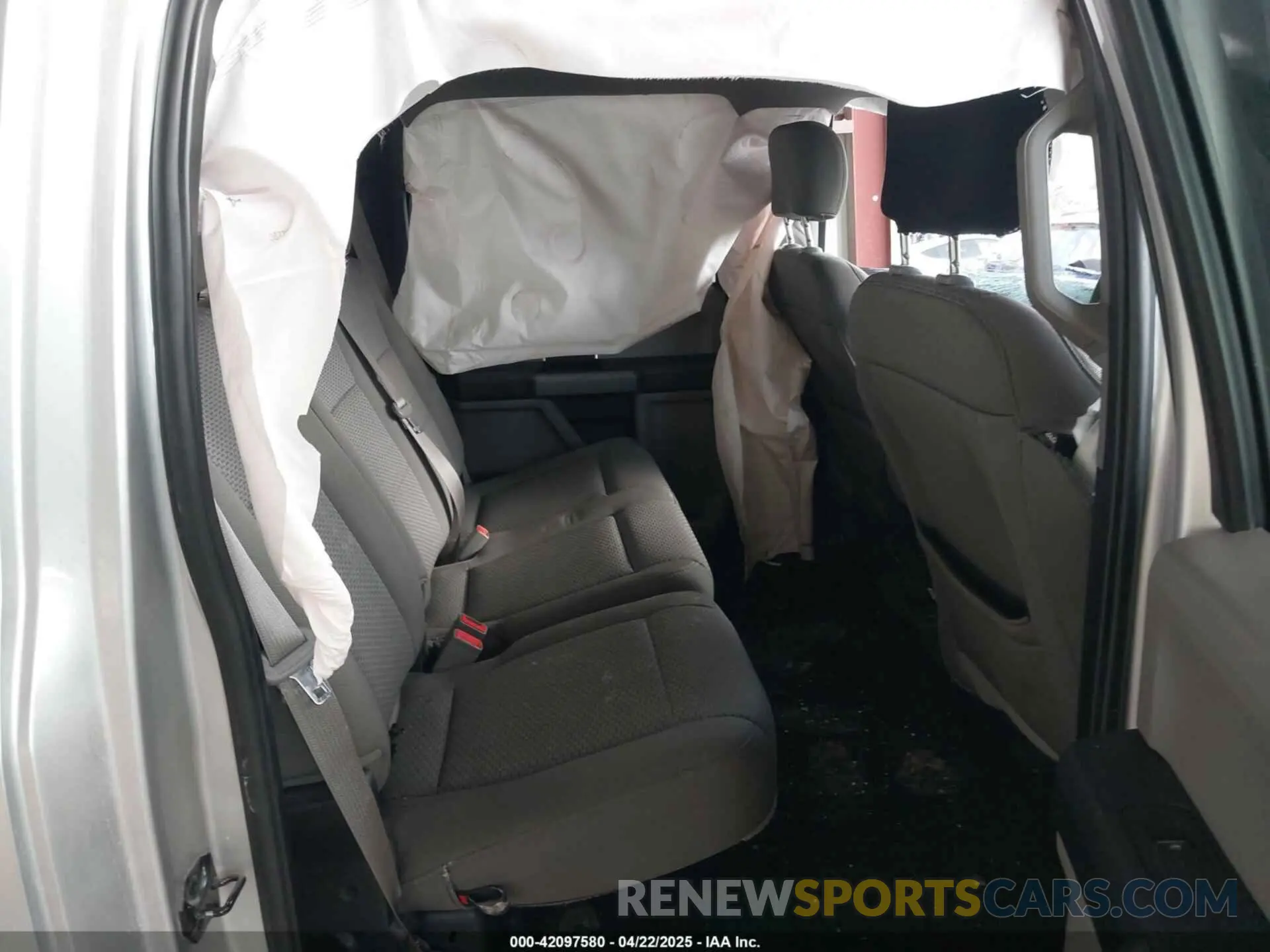8 Photograph of a damaged car 1FTEW1E59KFA67064 FORD F-150 2019