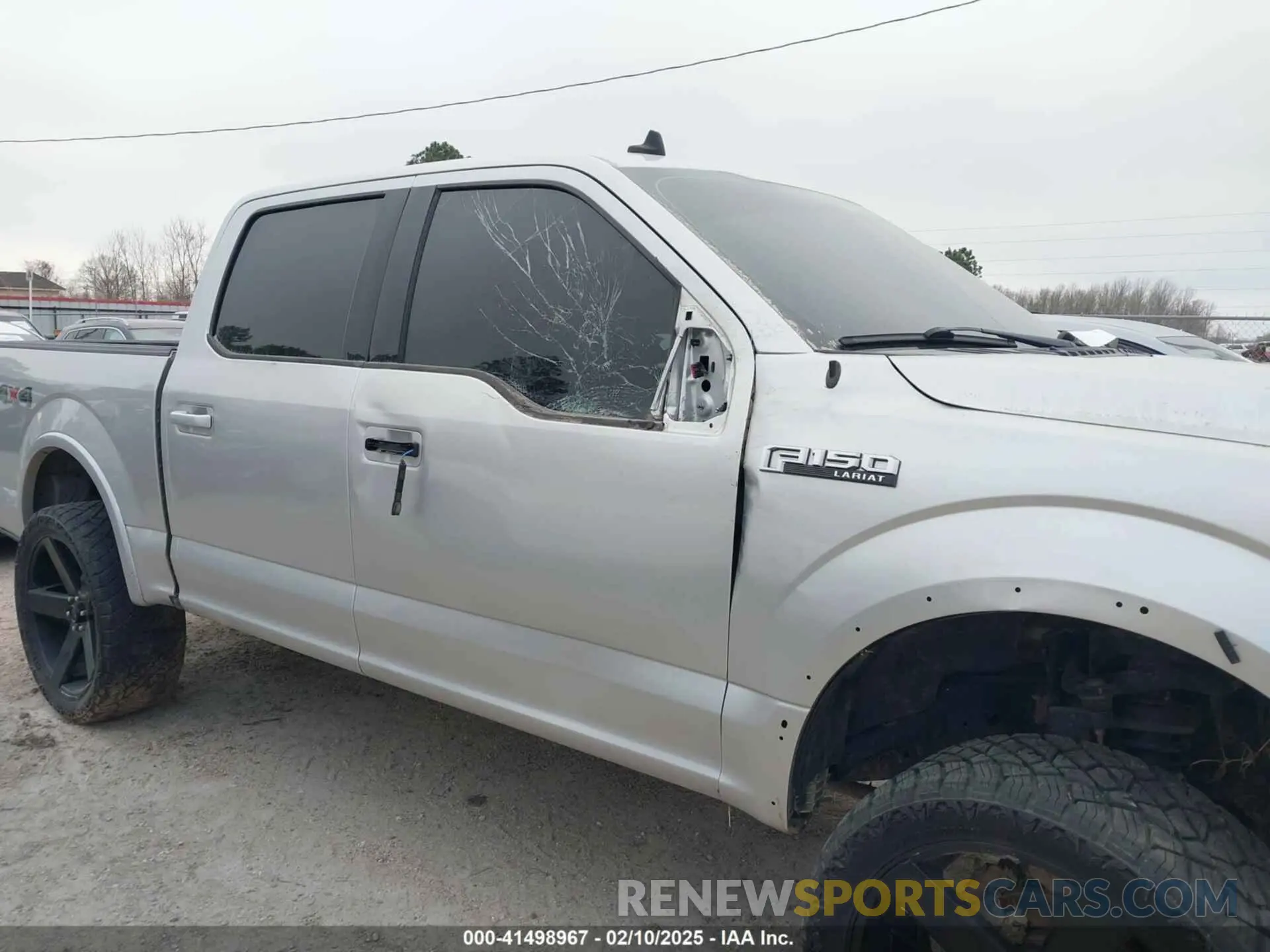 6 Photograph of a damaged car 1FTEW1E59KFC48276 FORD F-150 2019