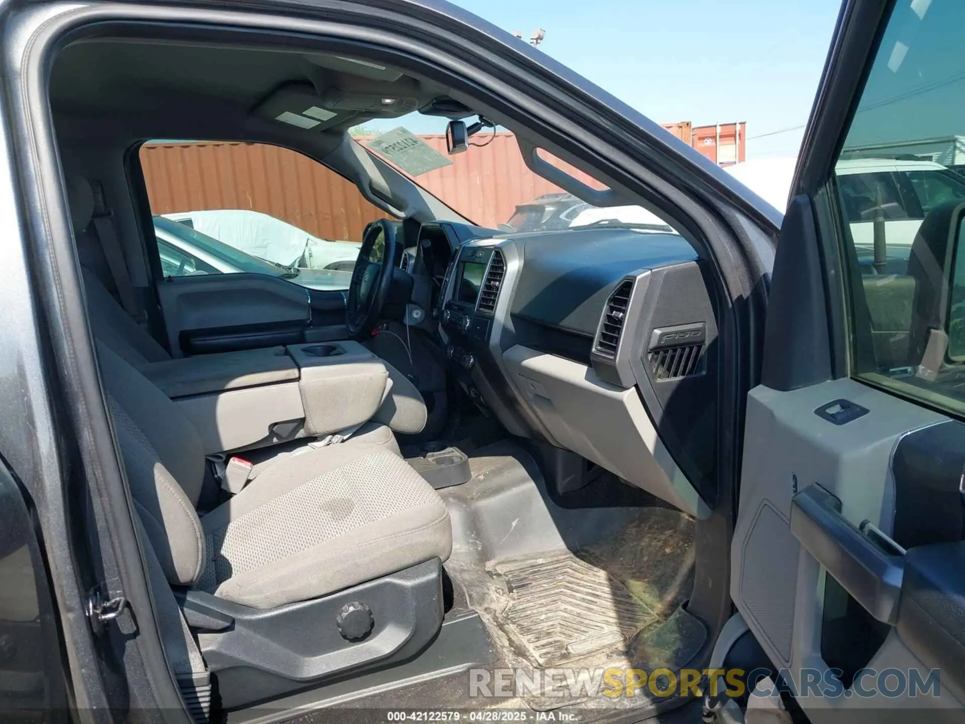 5 Фотография поврежденного автомобиля 1FTEW1E5XKFC11754 FORD F-150 2019