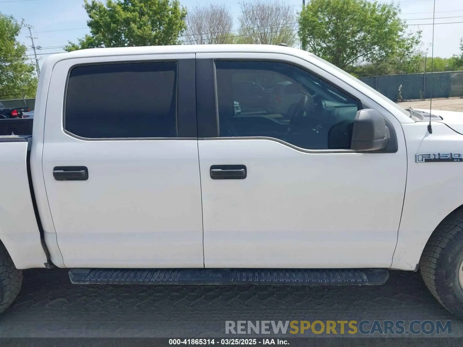 13 Photograph of a damaged car 1FTEW1E5XKKC41392 FORD F-150 2019