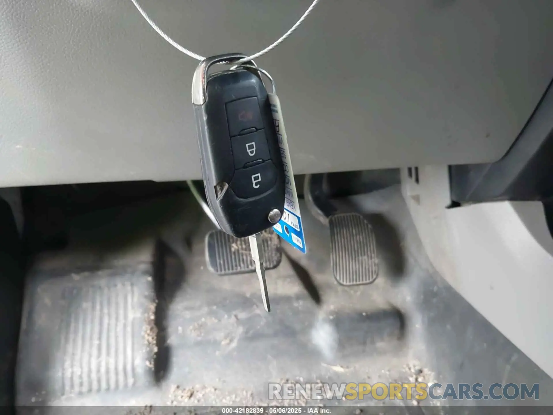 11 Photograph of a damaged car 1FTEW1EB2KKD98999 FORD F-150 2019