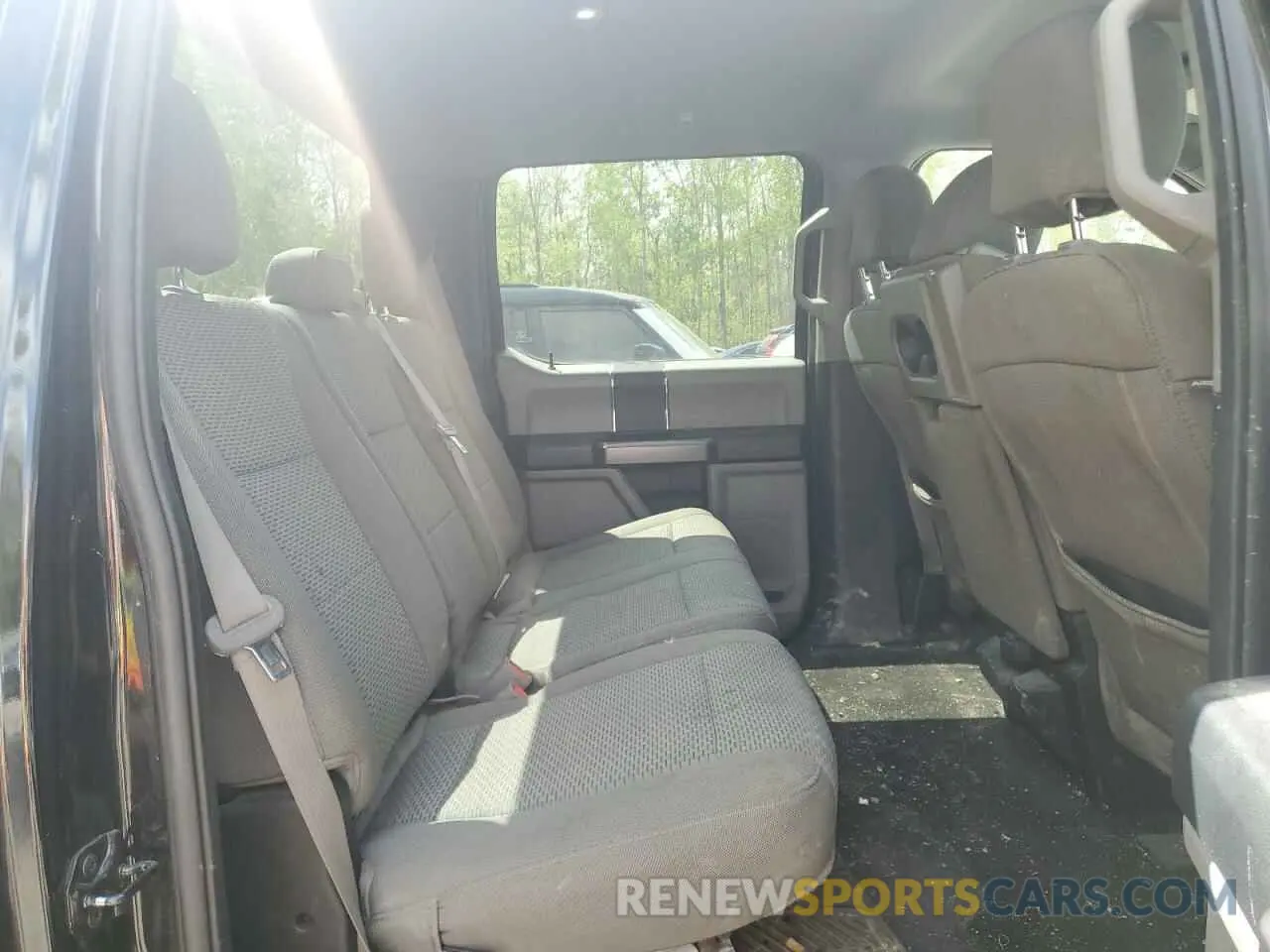 10 Photograph of a damaged car 1FTEW1EB4KKD01821 FORD F-150 2019