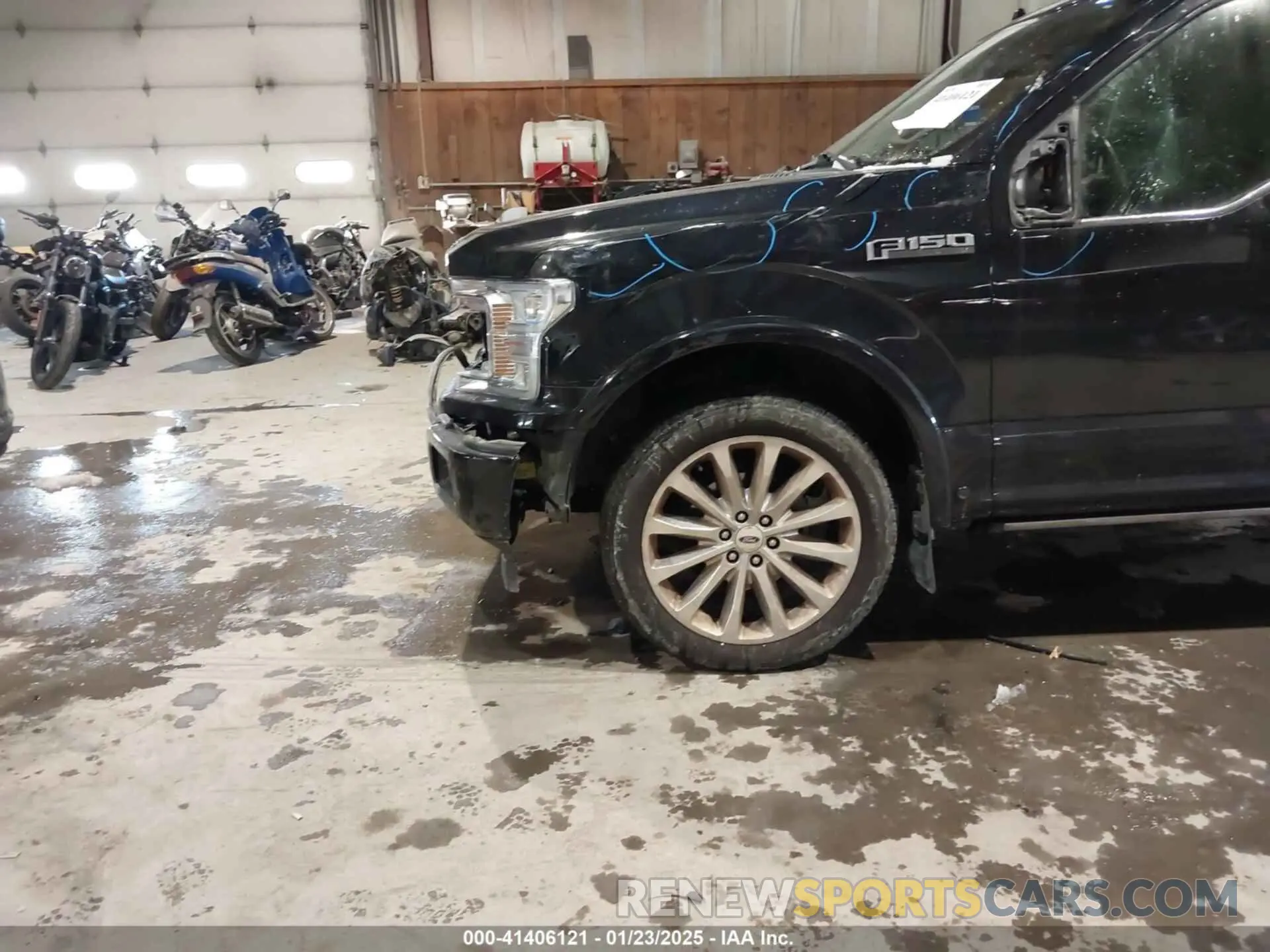 18 Photograph of a damaged car 1FTEW1EG2KFC00555 FORD F-150 2019