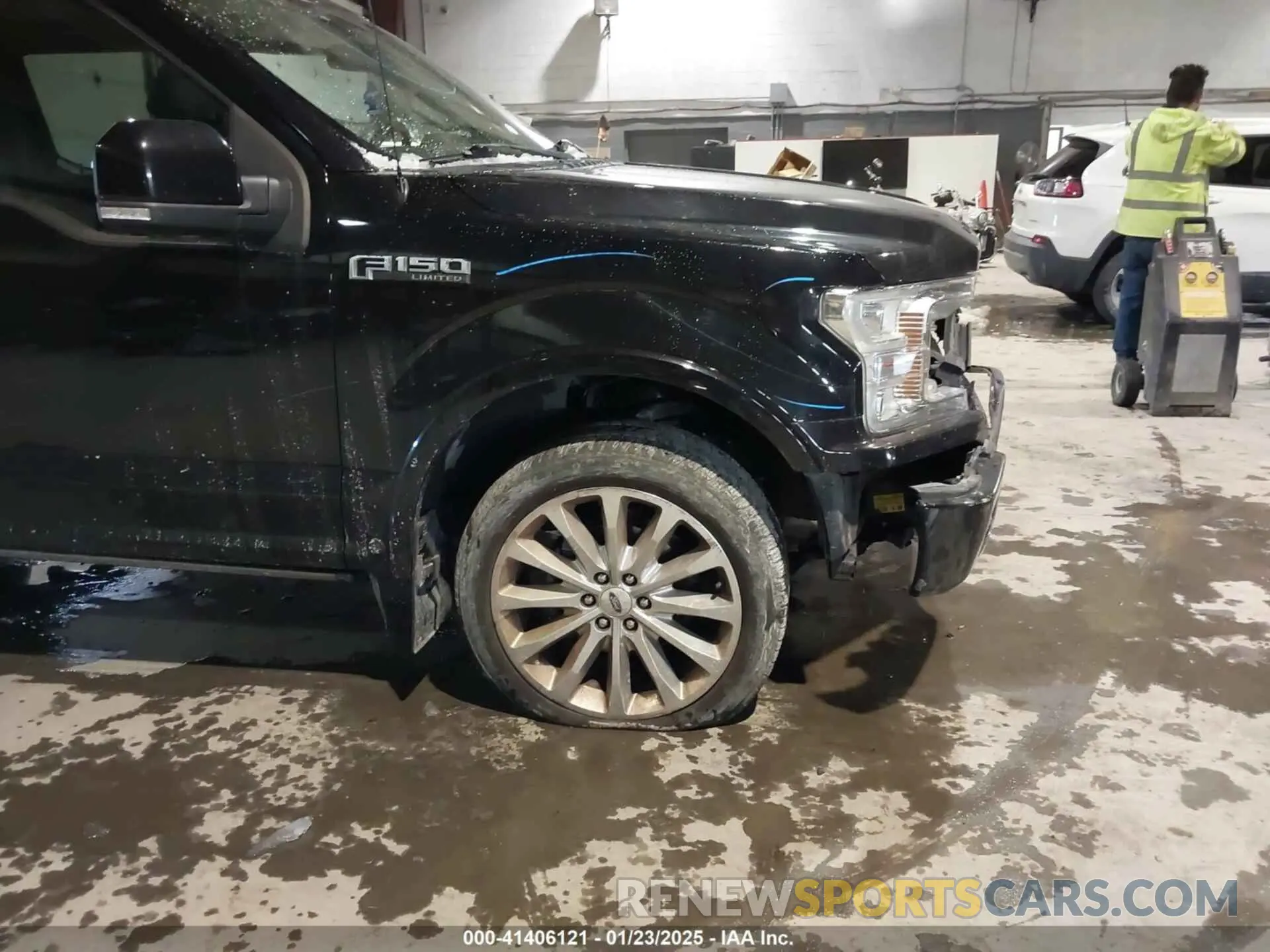19 Photograph of a damaged car 1FTEW1EG2KFC00555 FORD F-150 2019