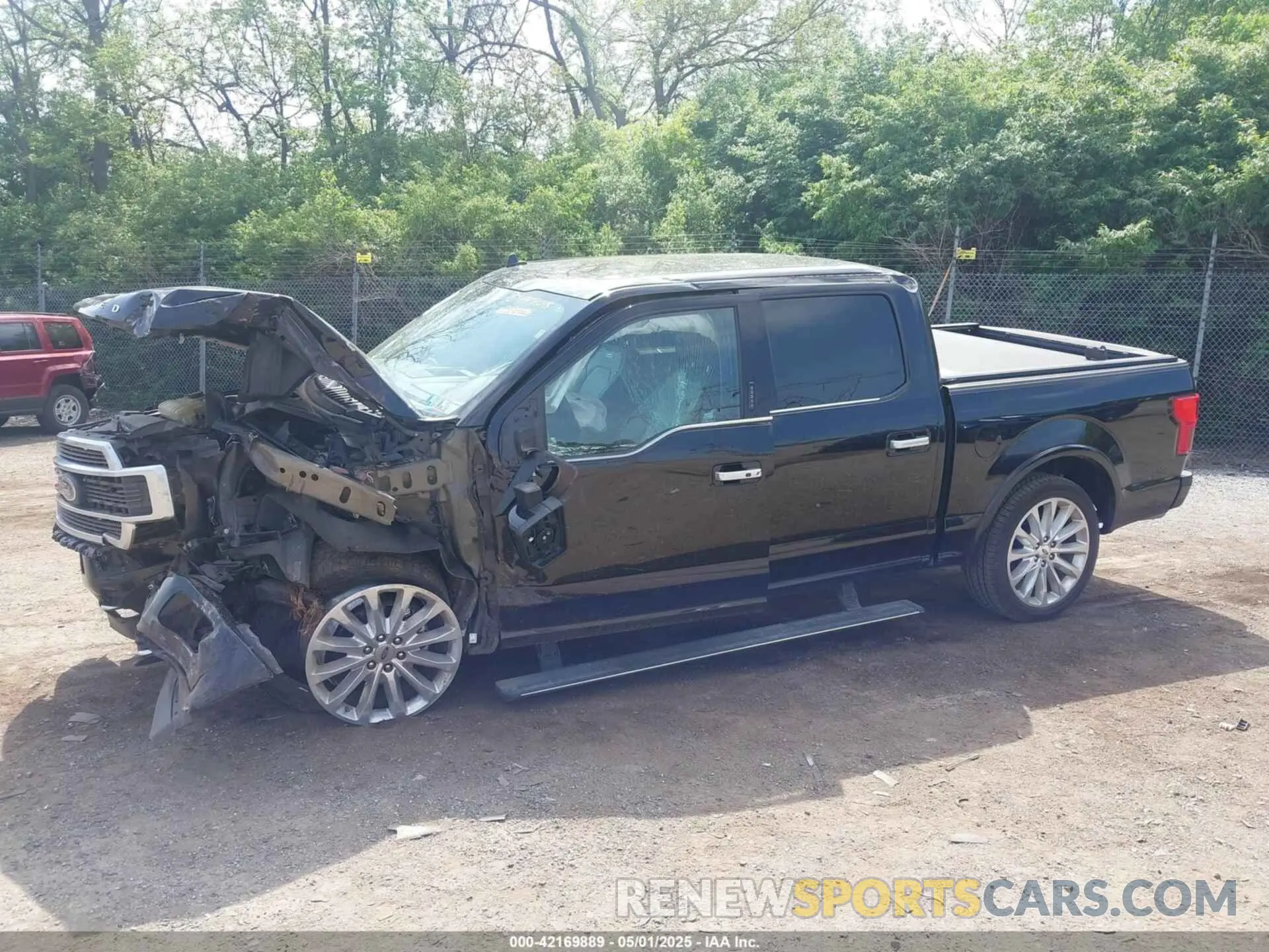 21 Photograph of a damaged car 1FTEW1EG6KFC94908 FORD F-150 2019