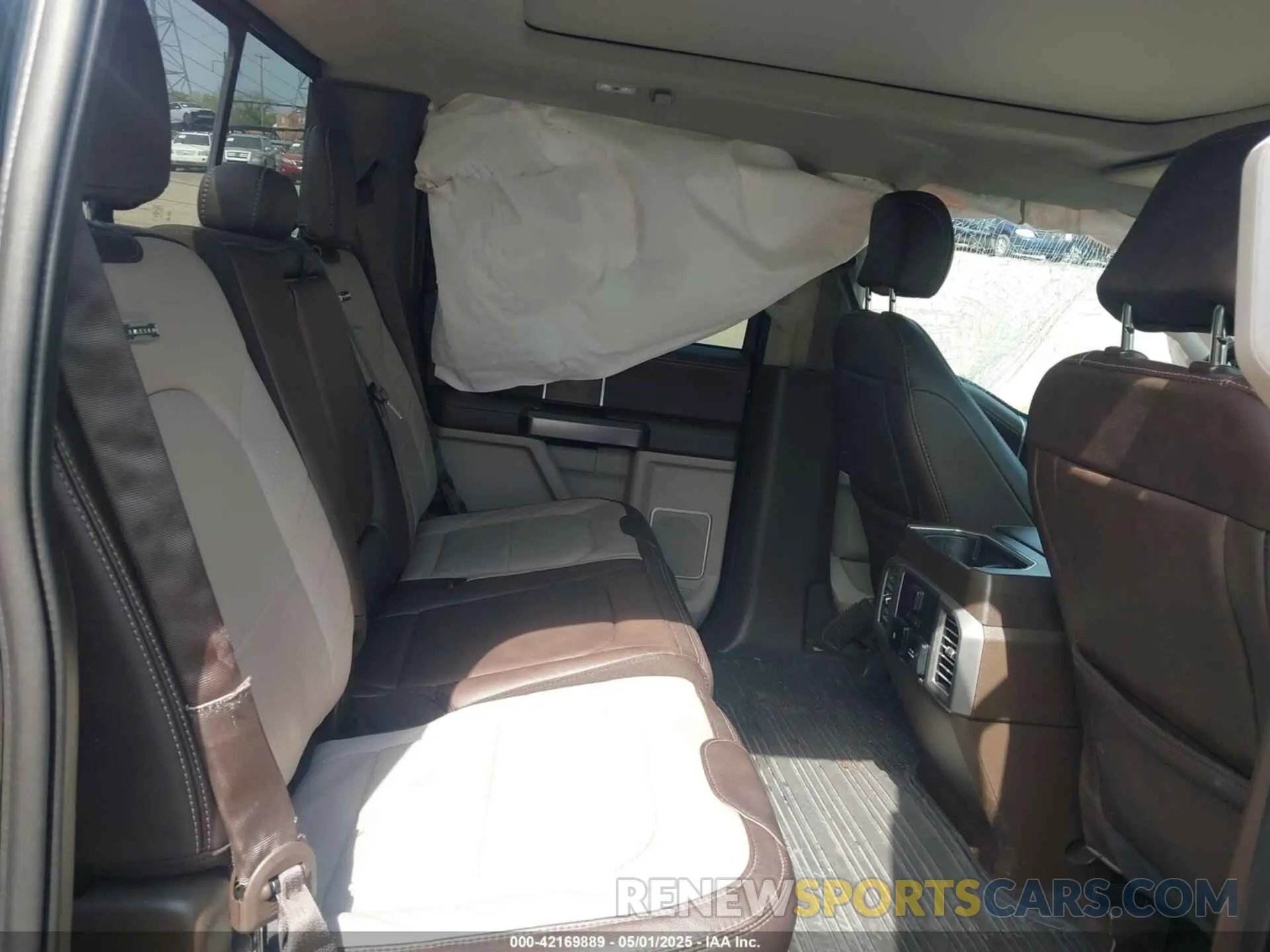 8 Photograph of a damaged car 1FTEW1EG6KFC94908 FORD F-150 2019