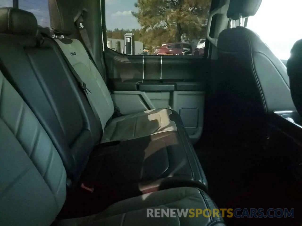 10 Photograph of a damaged car 1FTEW1EG7KFC29369 FORD F-150 2019