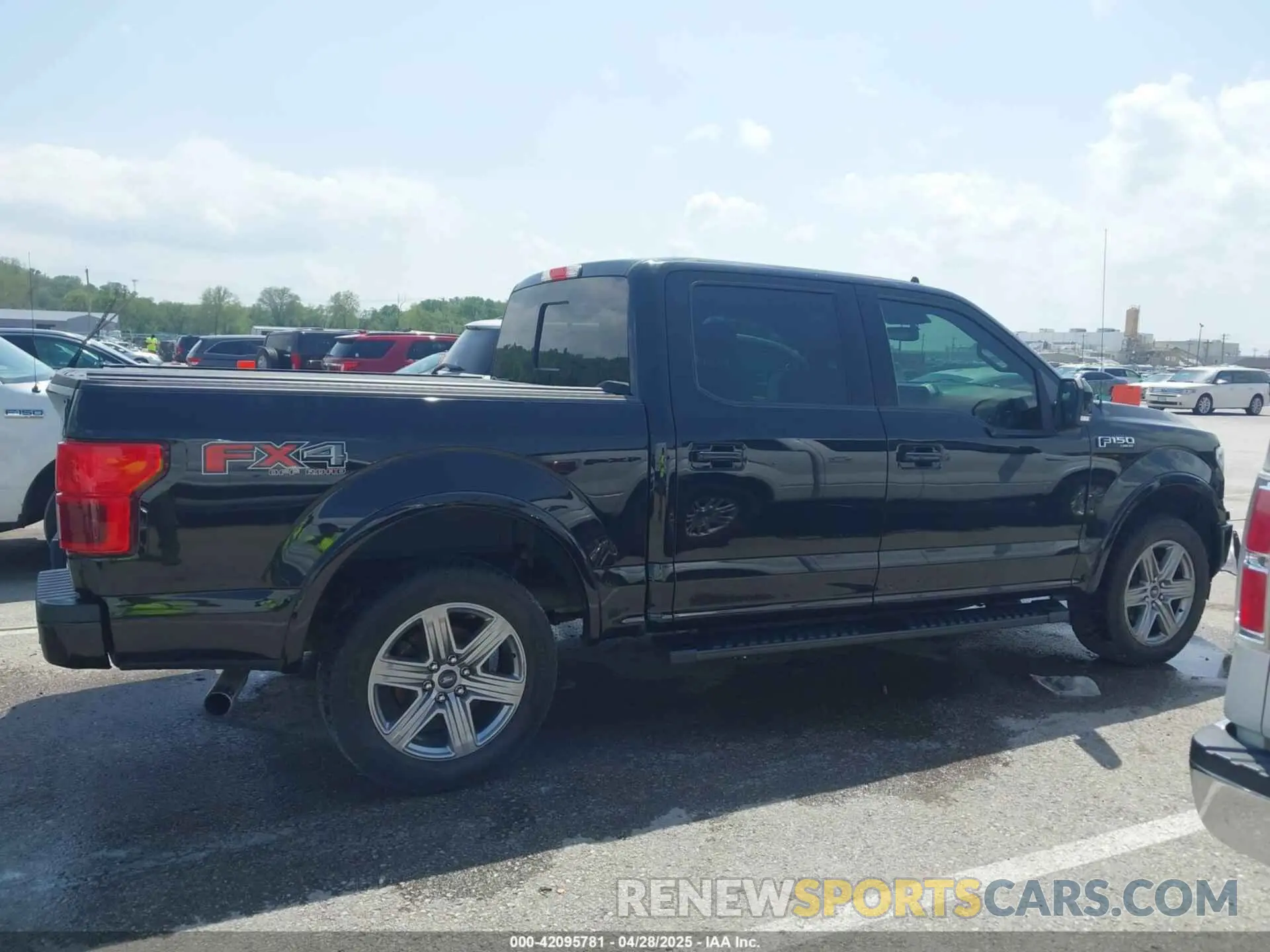 13 Фотография поврежденного автомобиля 1FTEW1EP0KFB40713 FORD F-150 2019