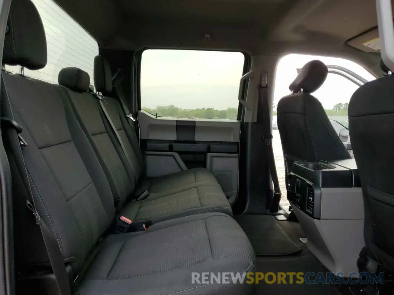 10 Фотография поврежденного автомобиля 1FTEW1EP0KKC67193 FORD F-150 2019