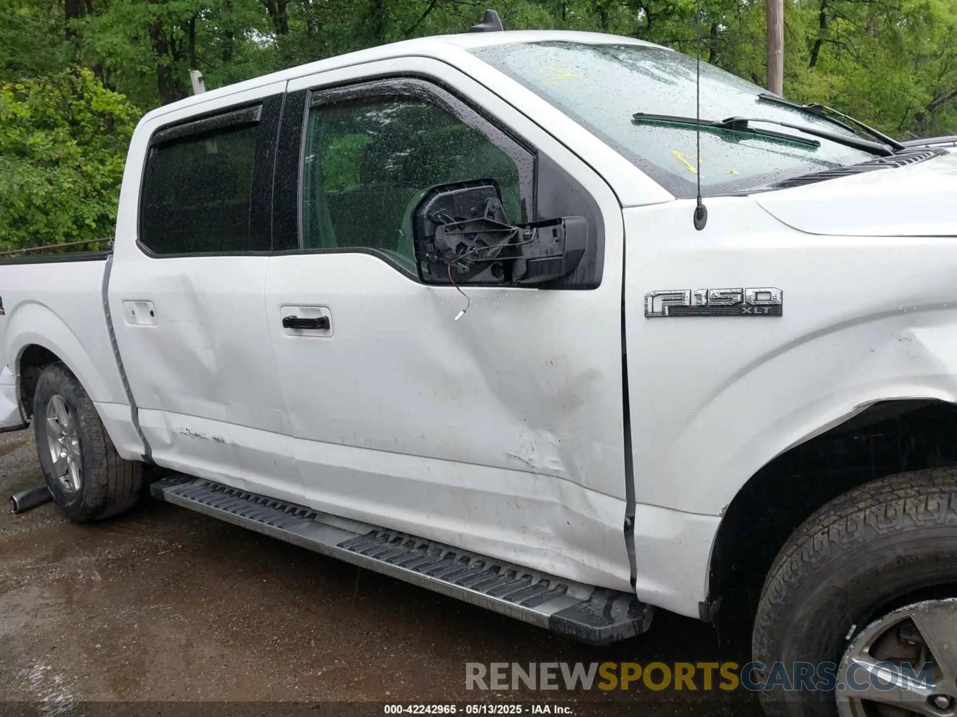 13 Photograph of a damaged car 1FTEW1EP1KFA98133 FORD F-150 2019