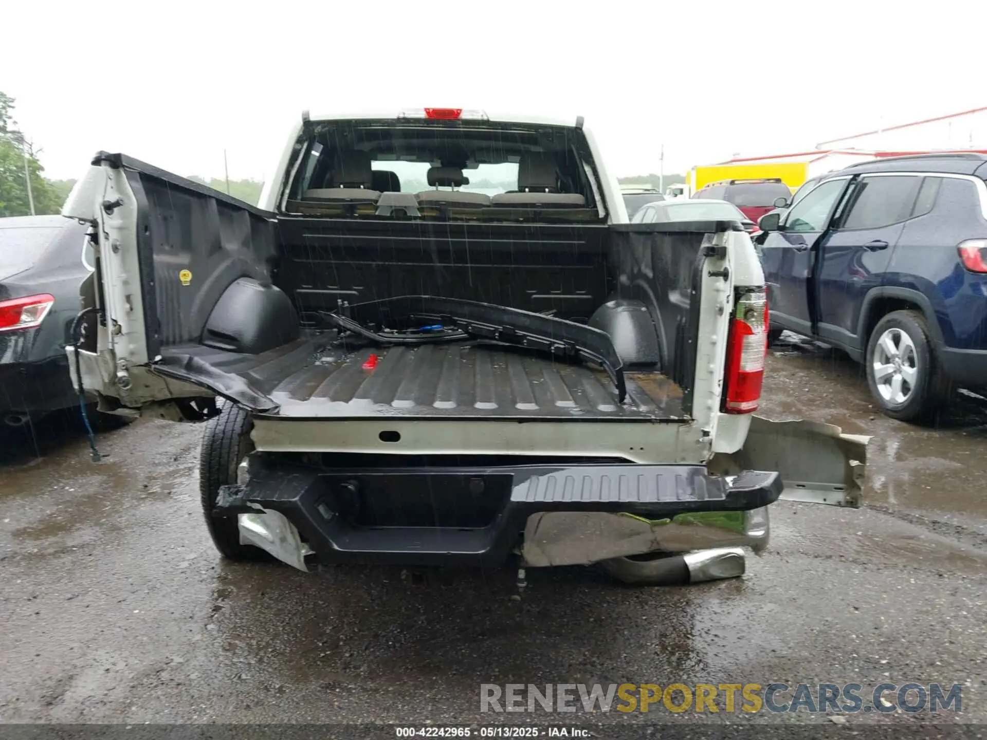 16 Photograph of a damaged car 1FTEW1EP1KFA98133 FORD F-150 2019