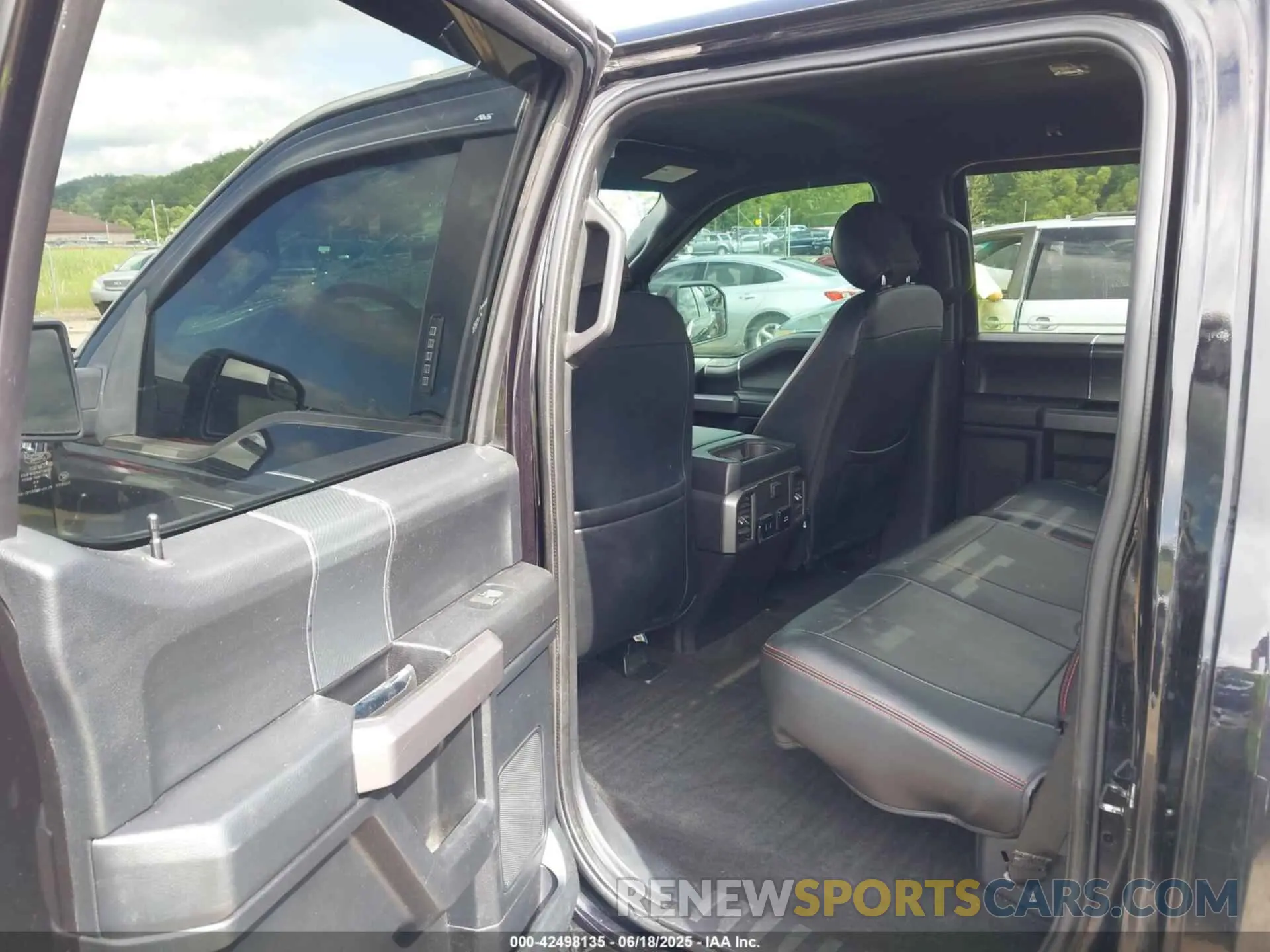 8 Photograph of a damaged car 1FTEW1EP2KKD53413 FORD F-150 2019