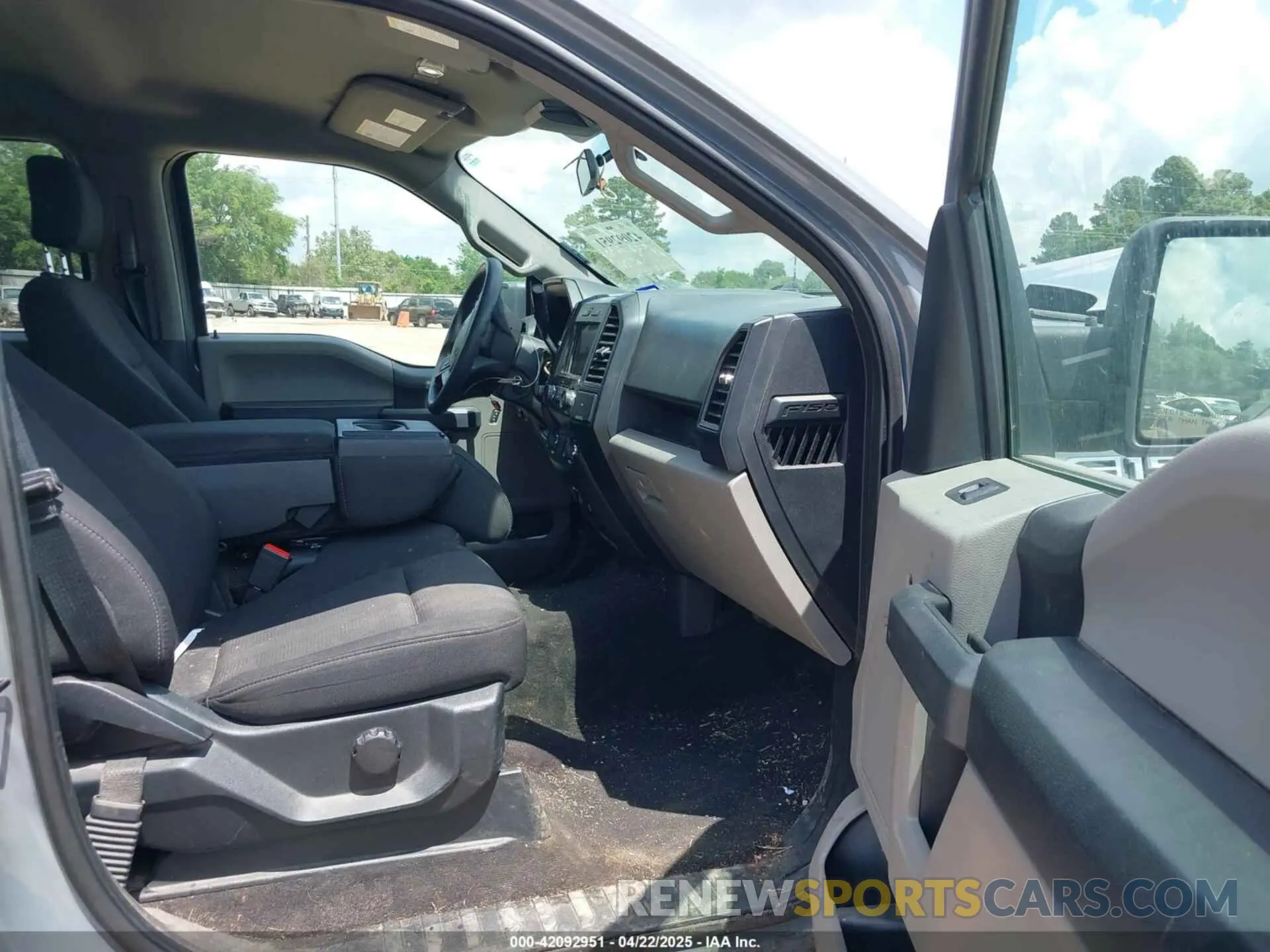 5 Photograph of a damaged car 1FTEW1EP2KKE63250 FORD F-150 2019