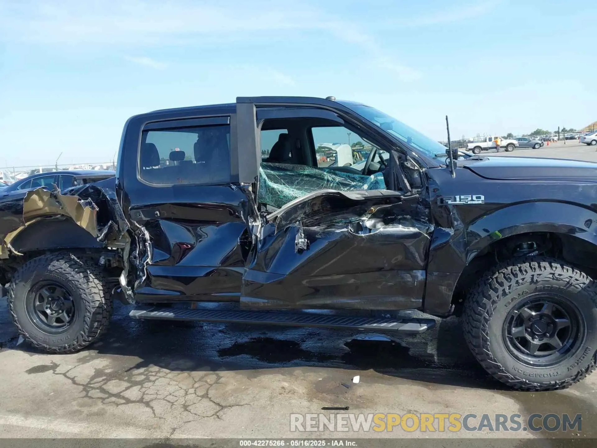 14 Photograph of a damaged car 1FTEW1EP3KFC71554 FORD F-150 2019