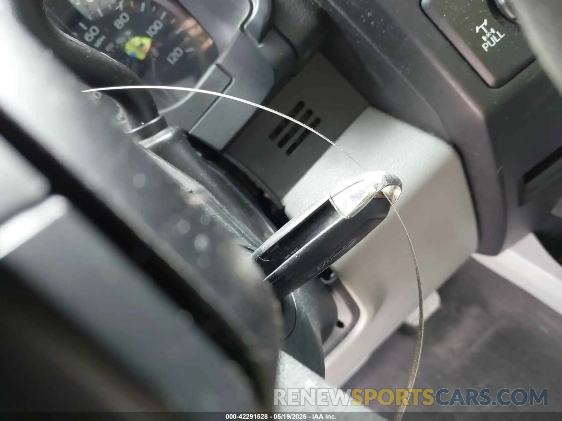 11 Photograph of a damaged car 1FTEW1EP3KKC32342 FORD F-150 2019