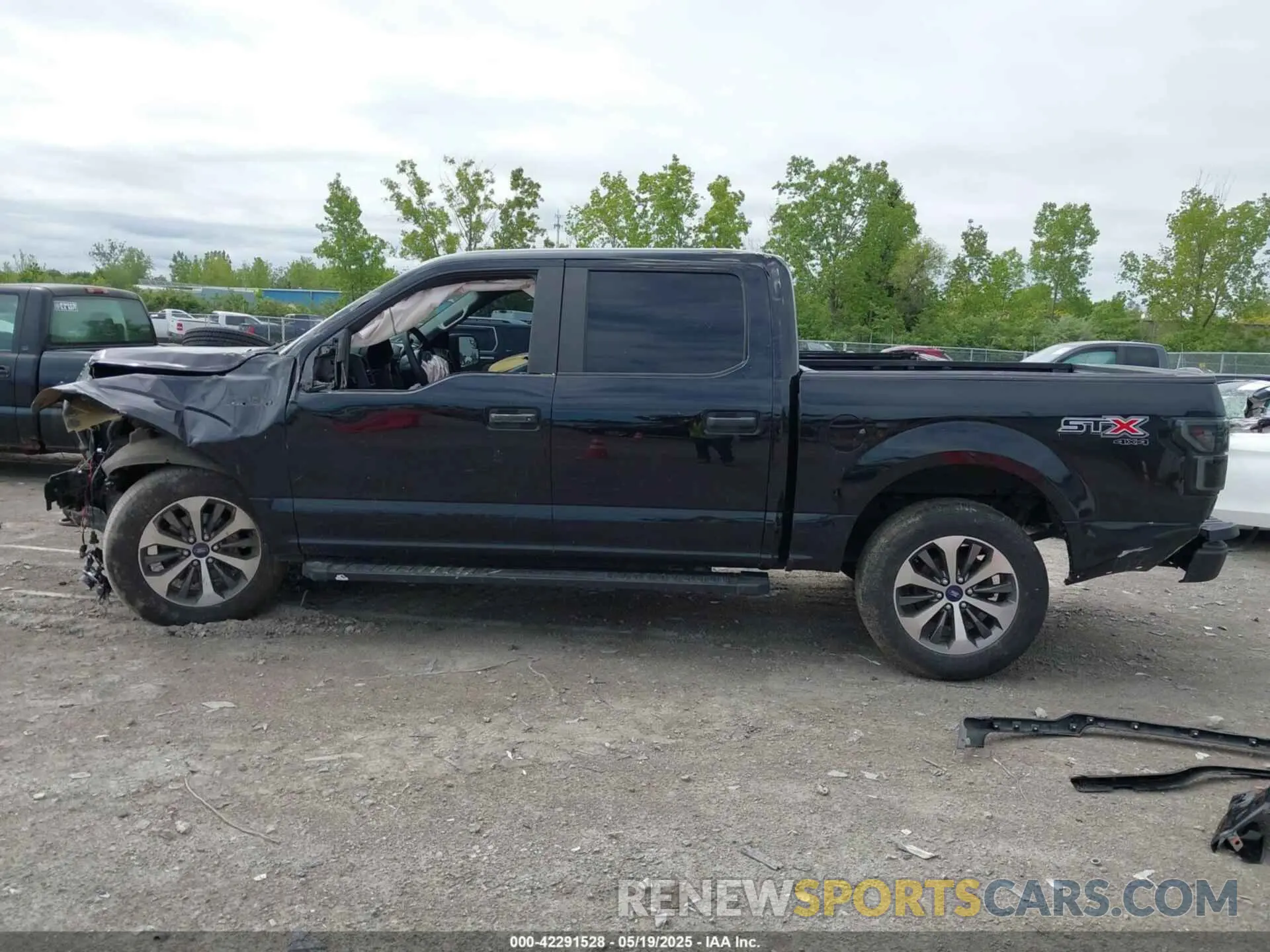 15 Photograph of a damaged car 1FTEW1EP3KKC32342 FORD F-150 2019
