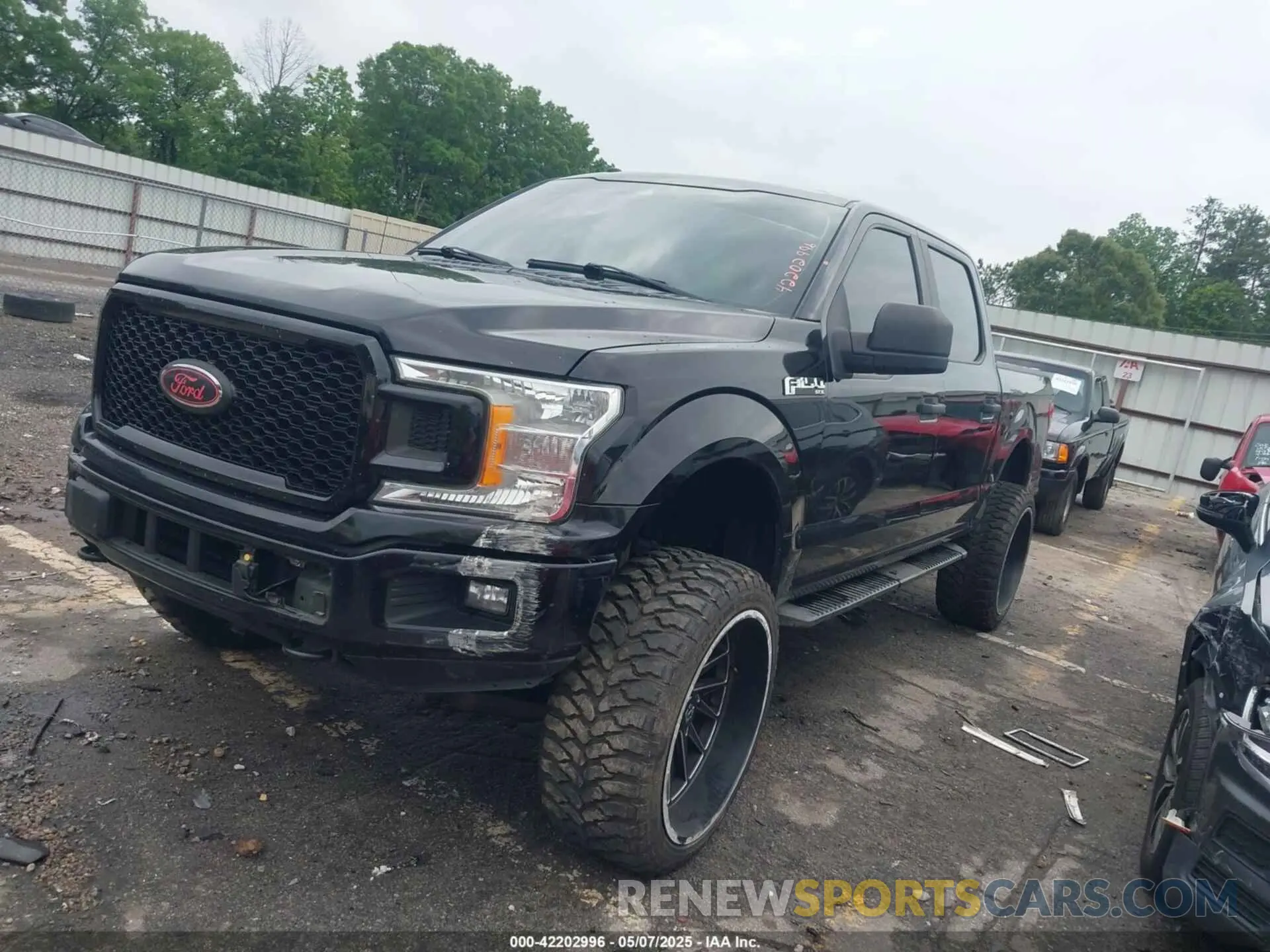 2 Photograph of a damaged car 1FTEW1EP5KKD10667 FORD F-150 2019